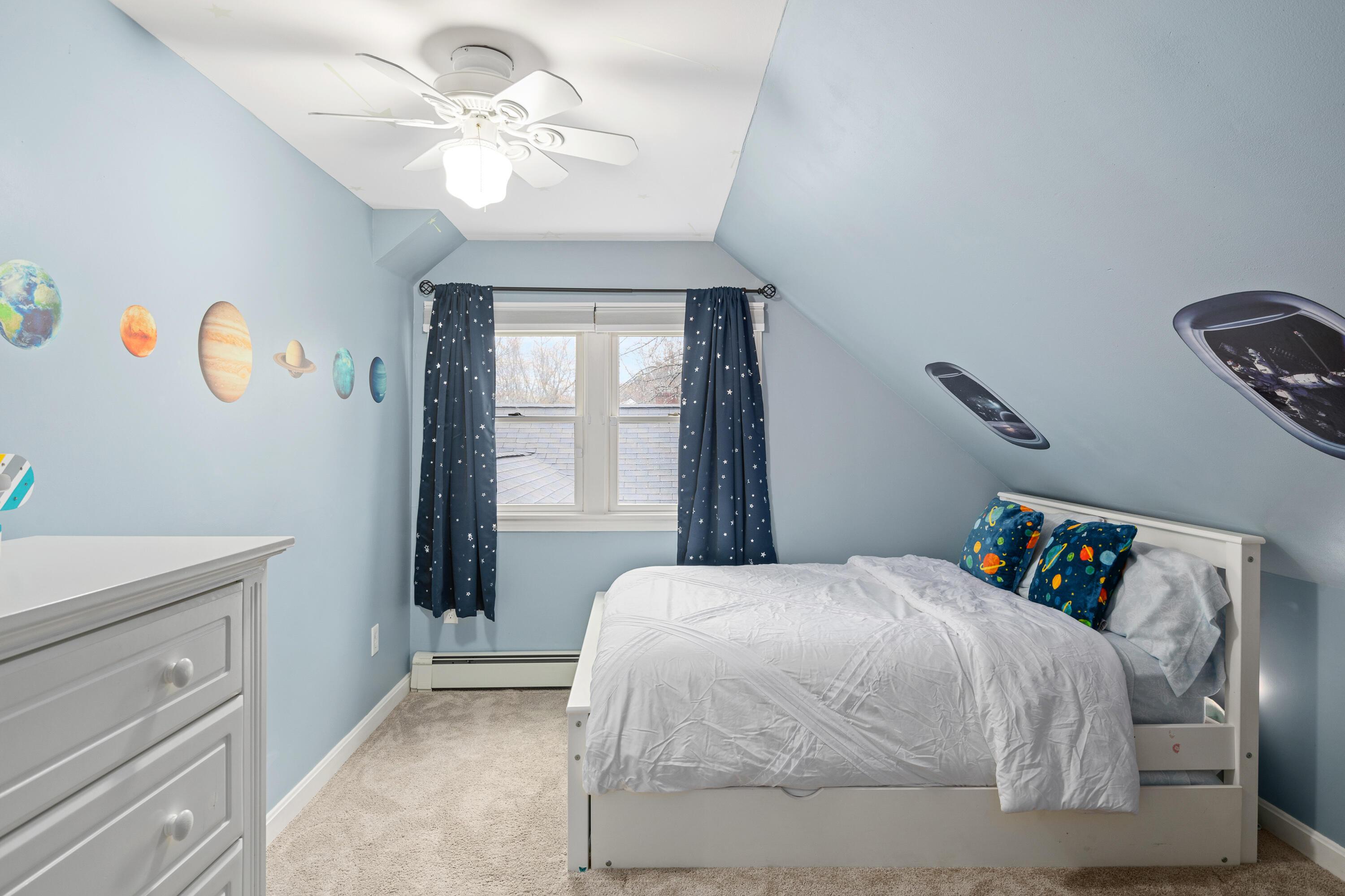25 West Circle