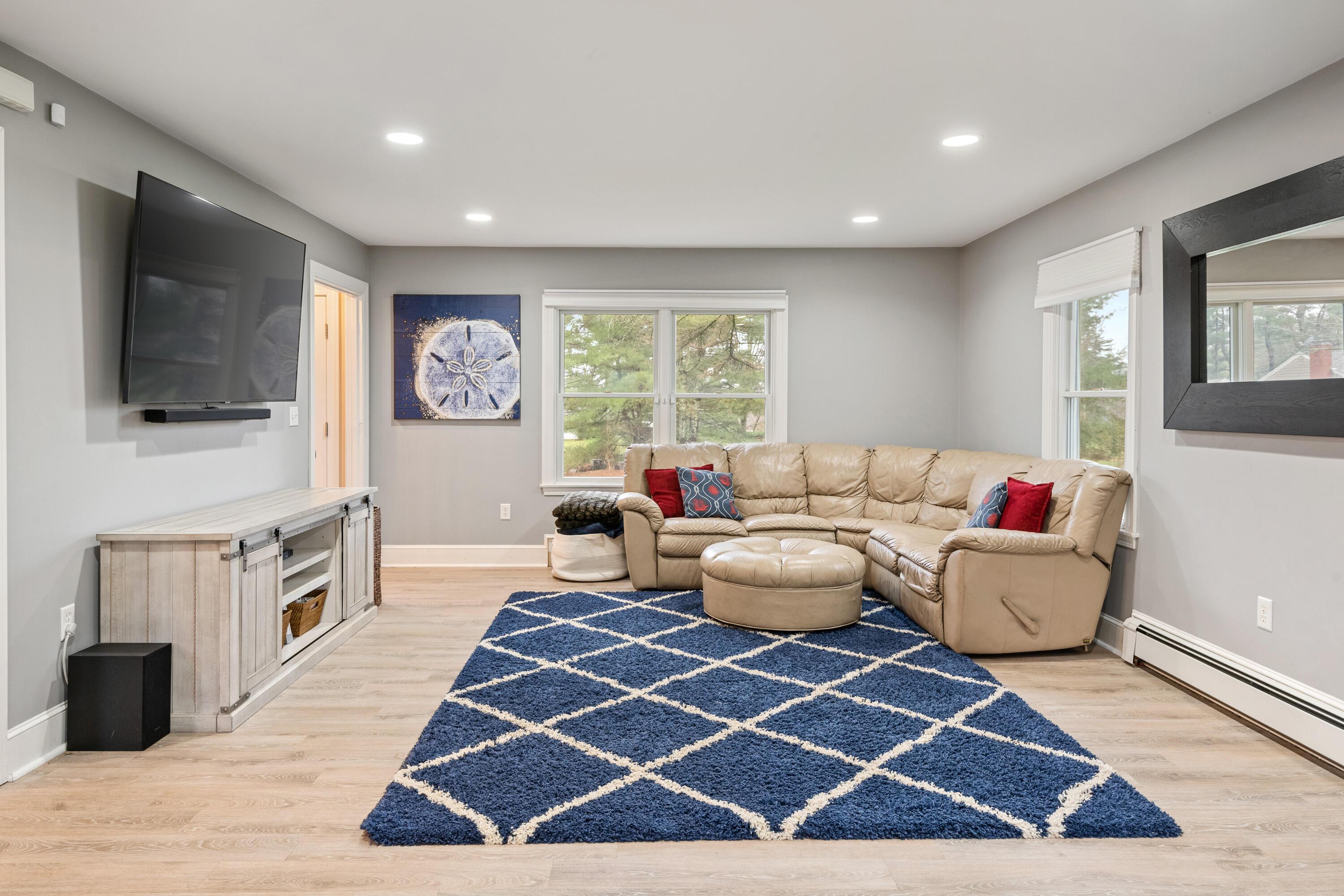 25 West Circle