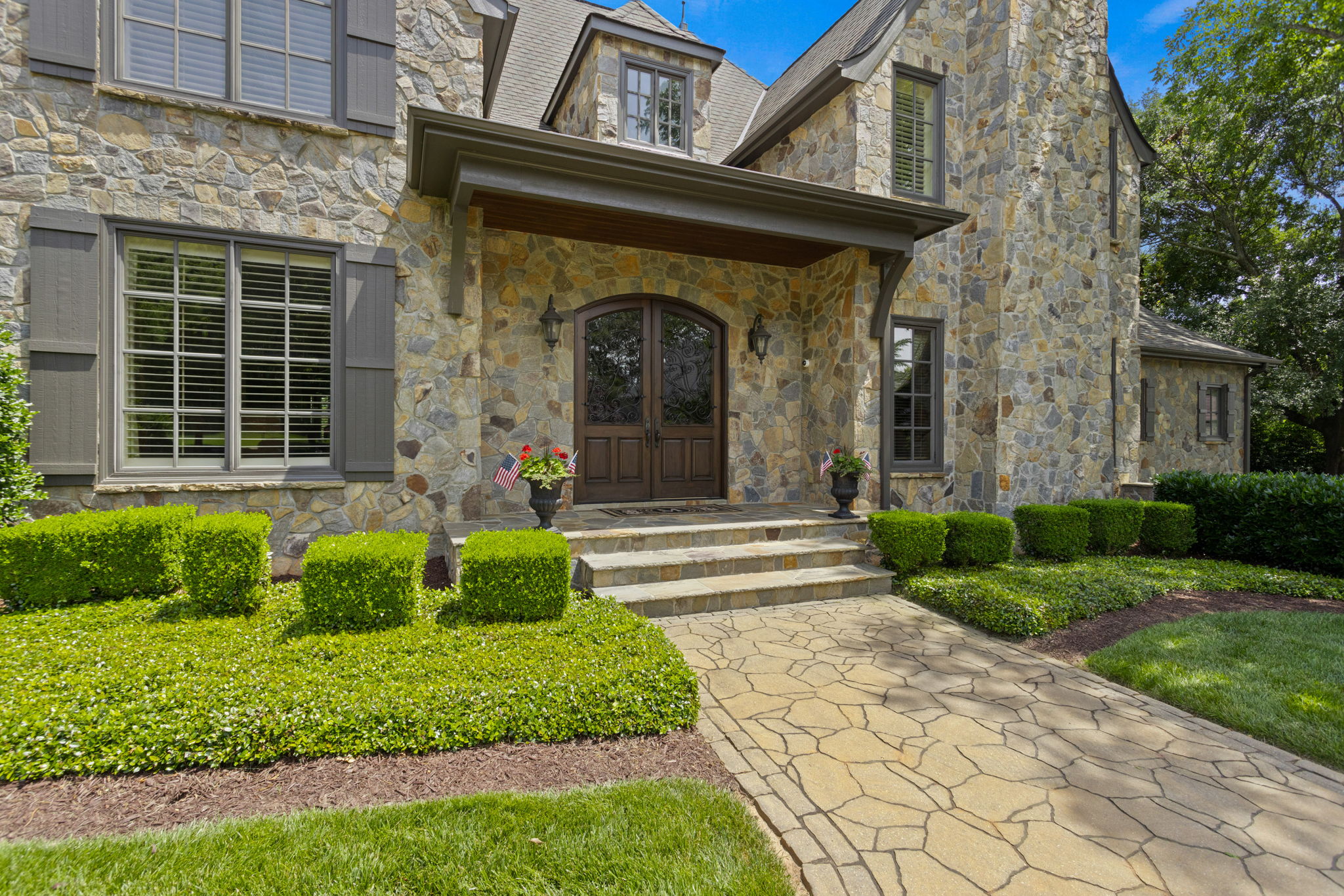 101 Poplar Hill Lane 