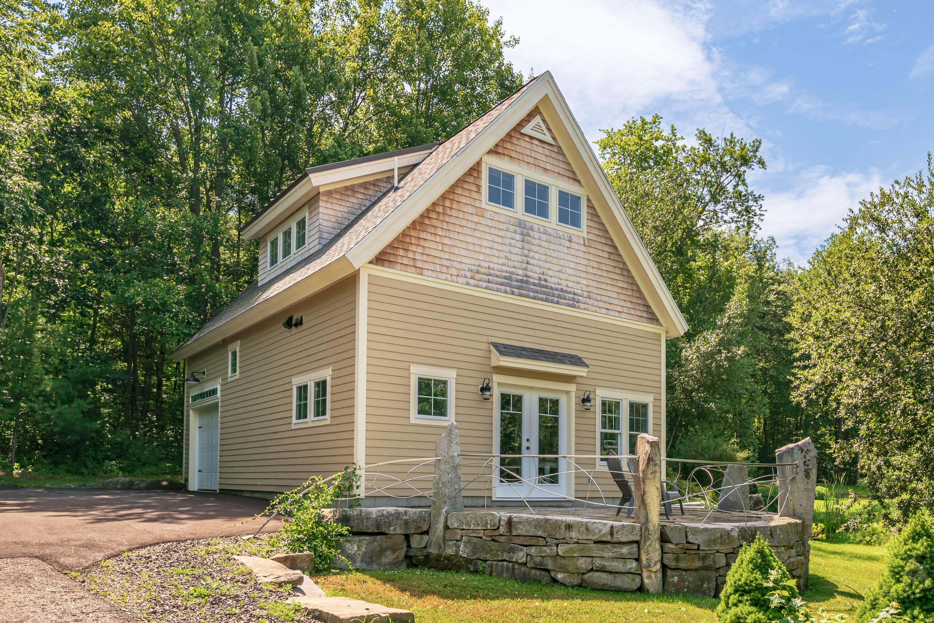 17 Fieldstone Lane