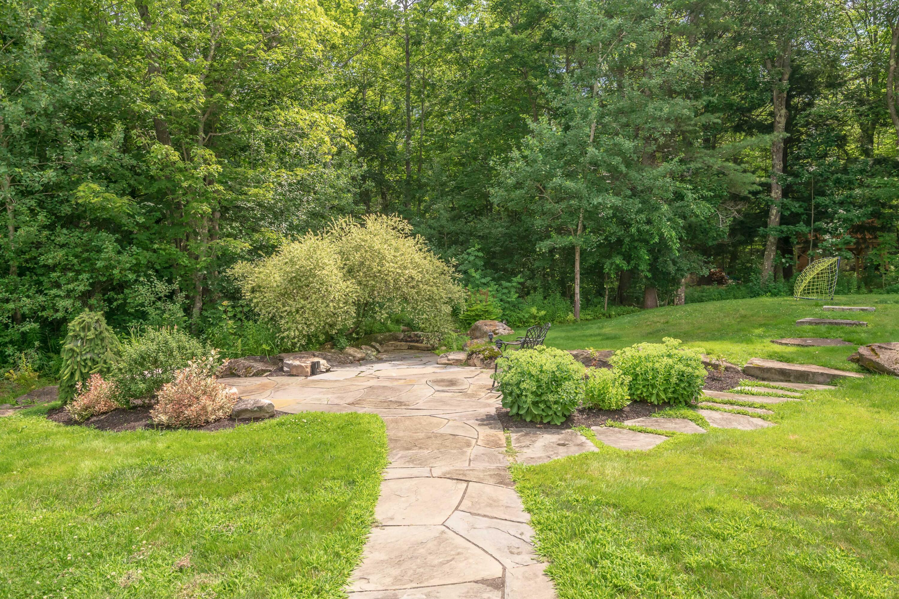 17 Fieldstone Lane
