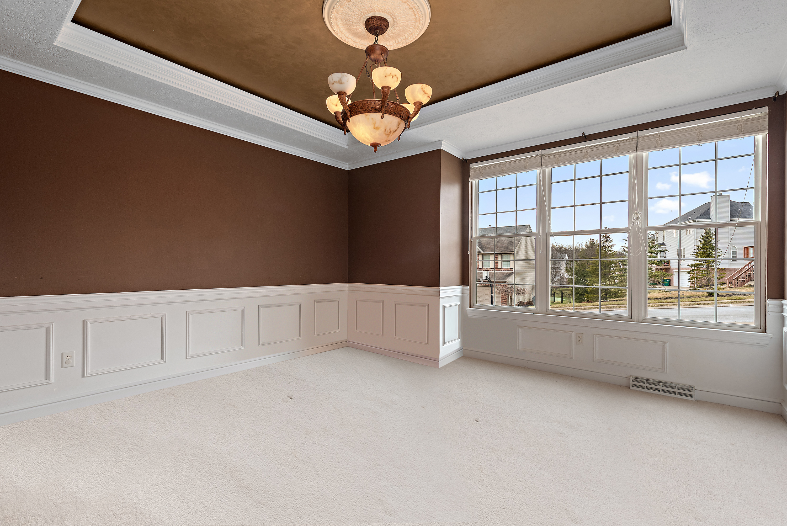 1402 Christa Court
