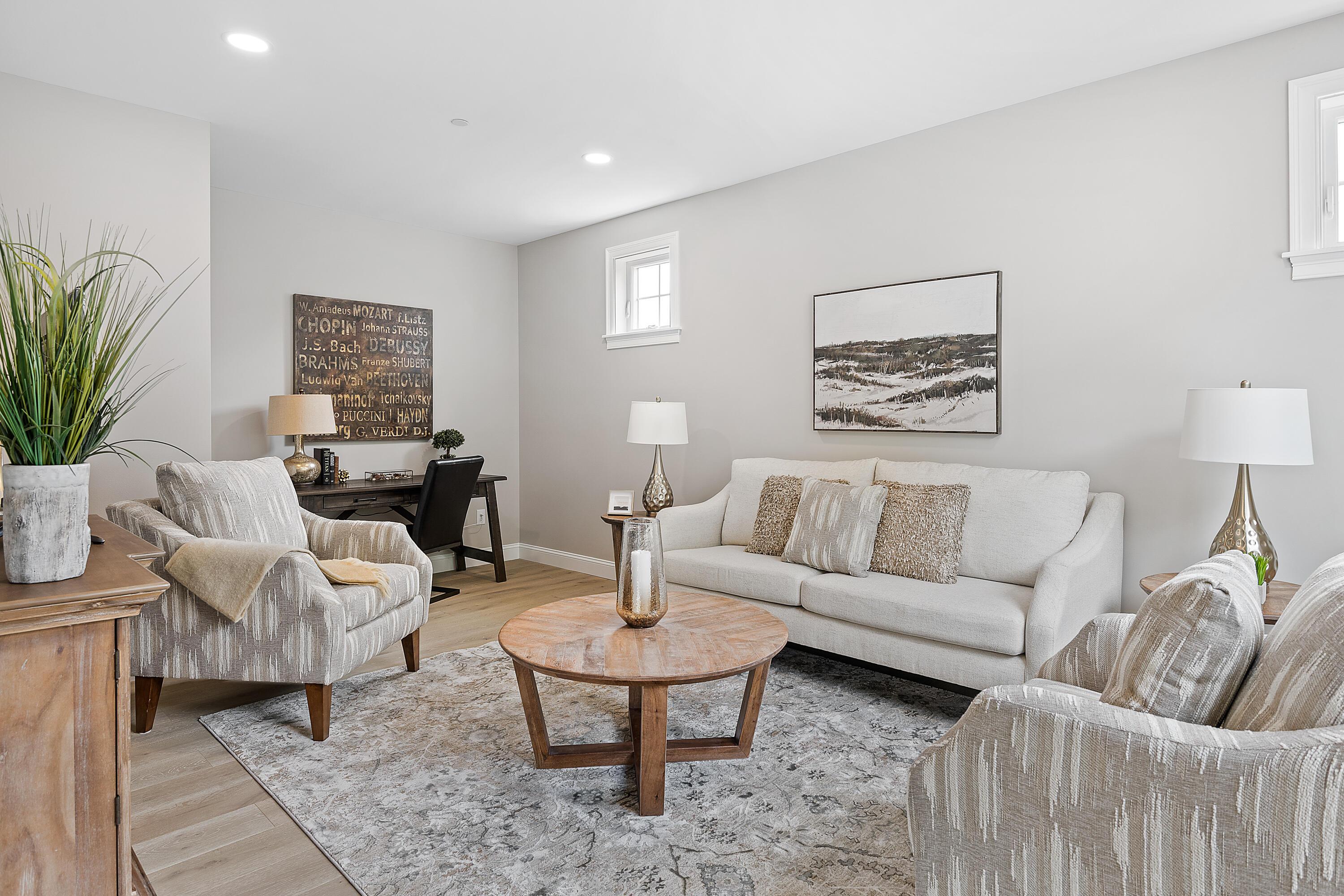 15 Trailhead Way
