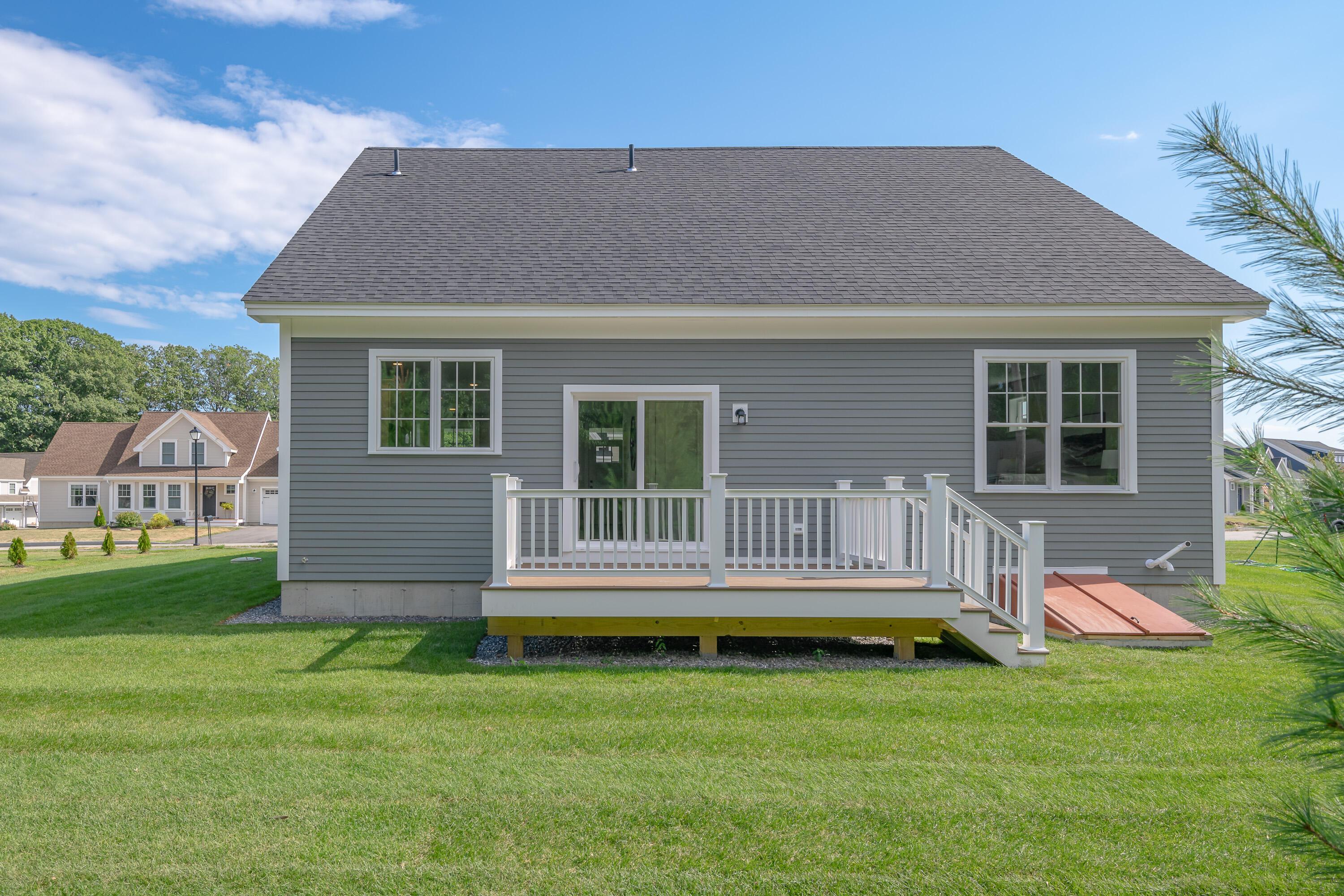 15 Trailhead Way