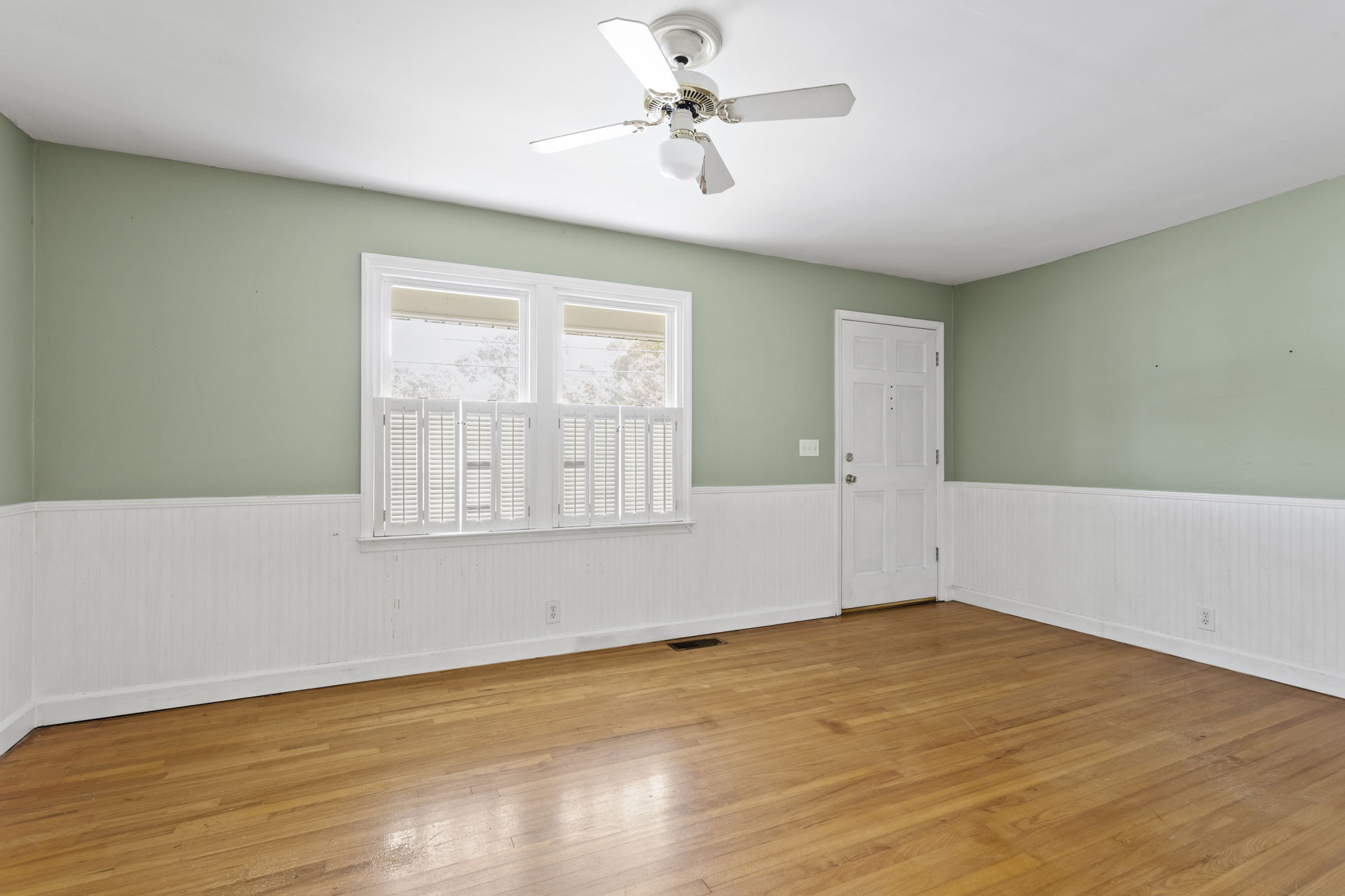 121 Oak Hill Drive 