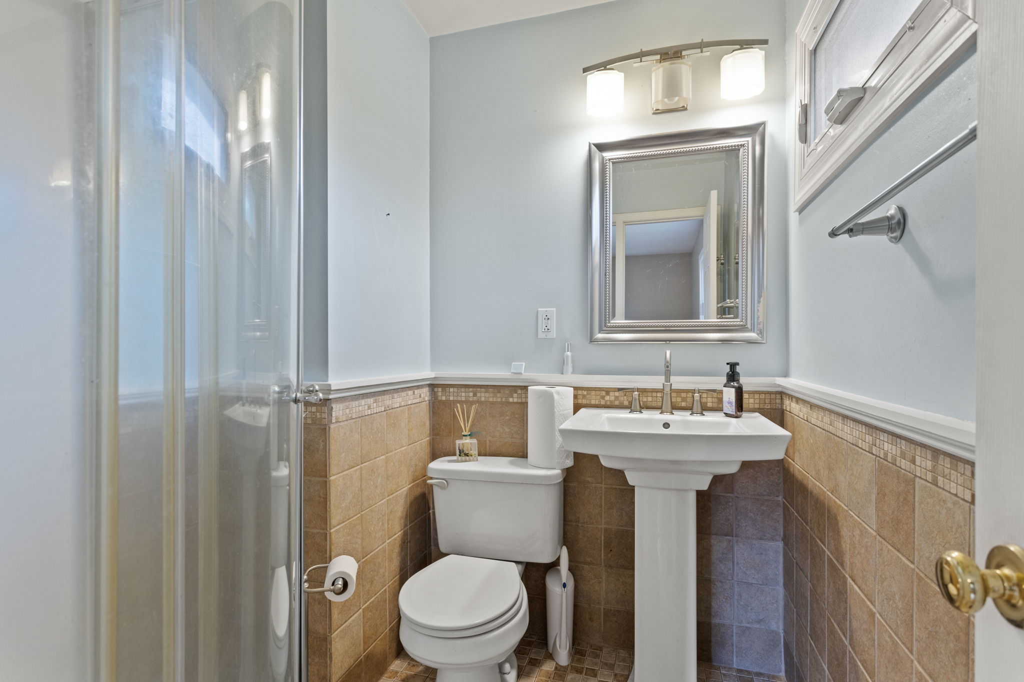 121 Oak Hill Drive 