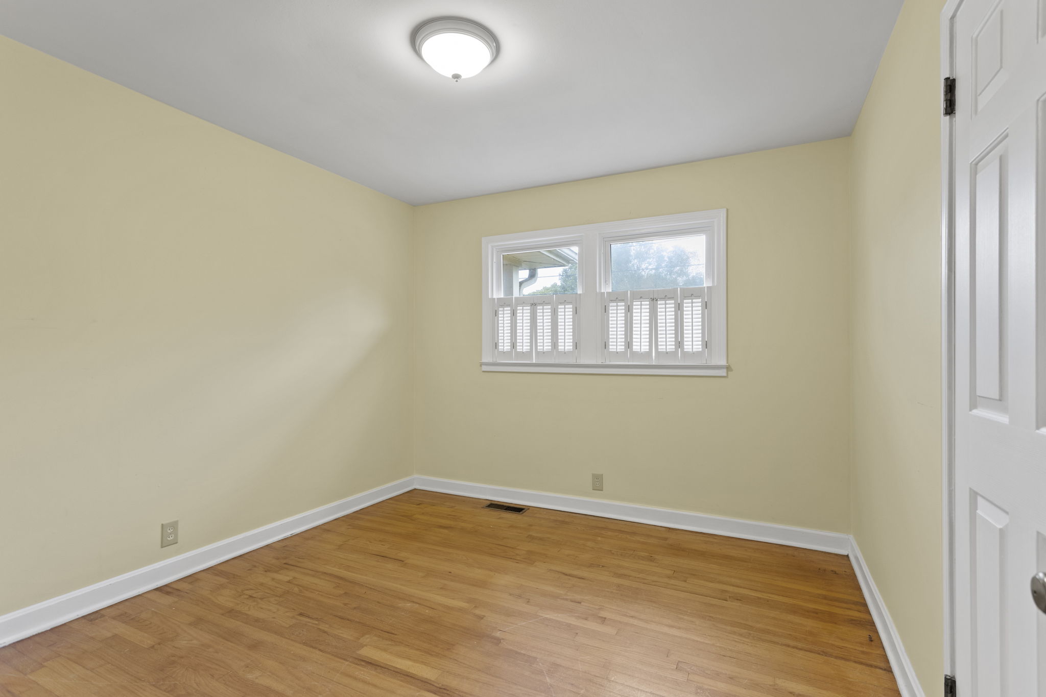 121 Oak Hill Drive 