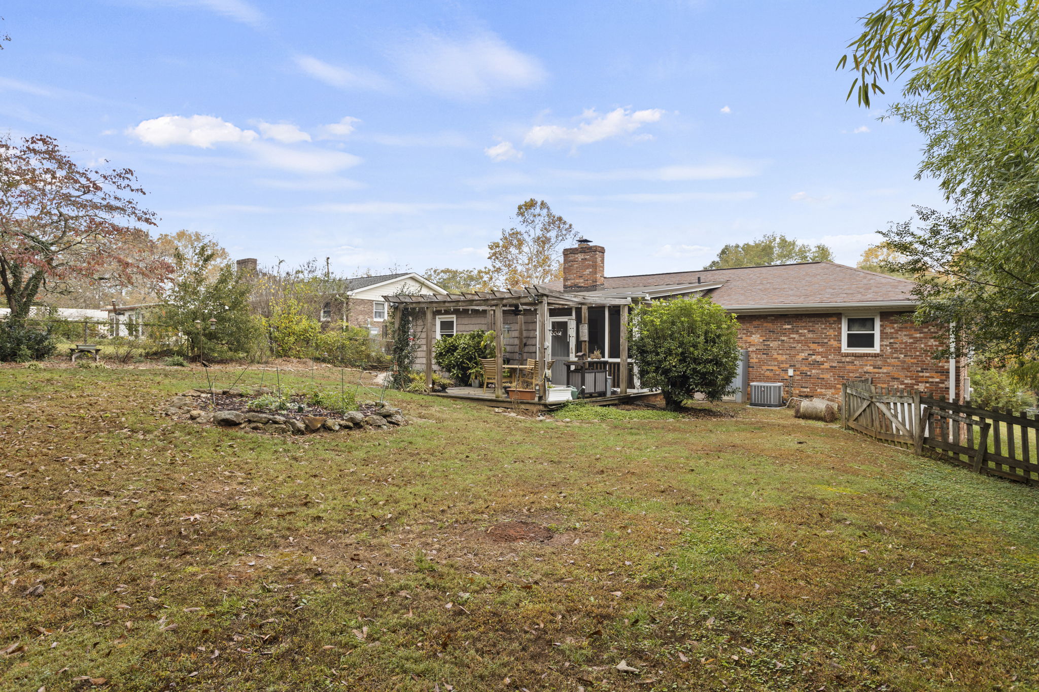 121 Oak Hill Drive 