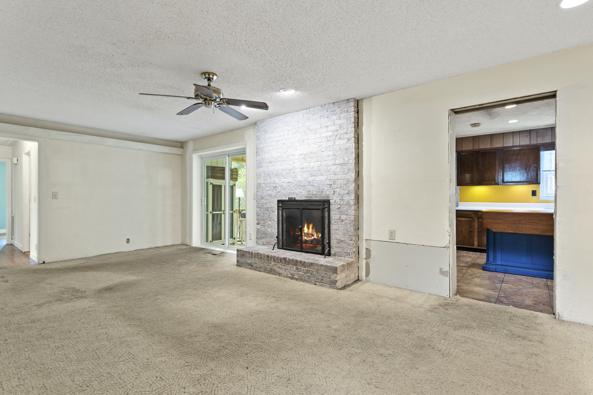 121 Oak Hill Drive 