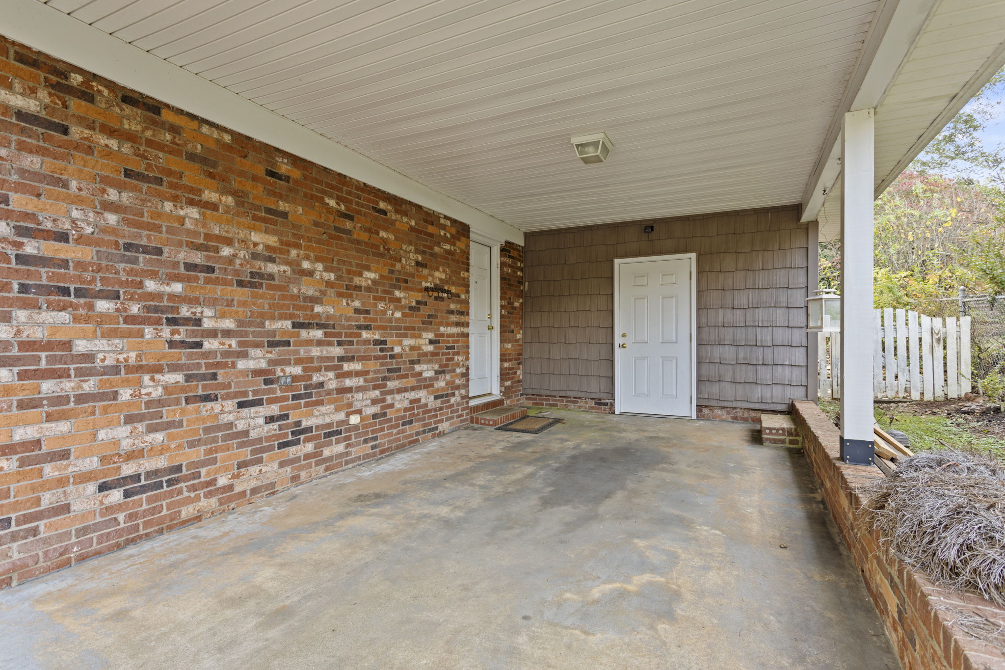 121 Oak Hill Drive 