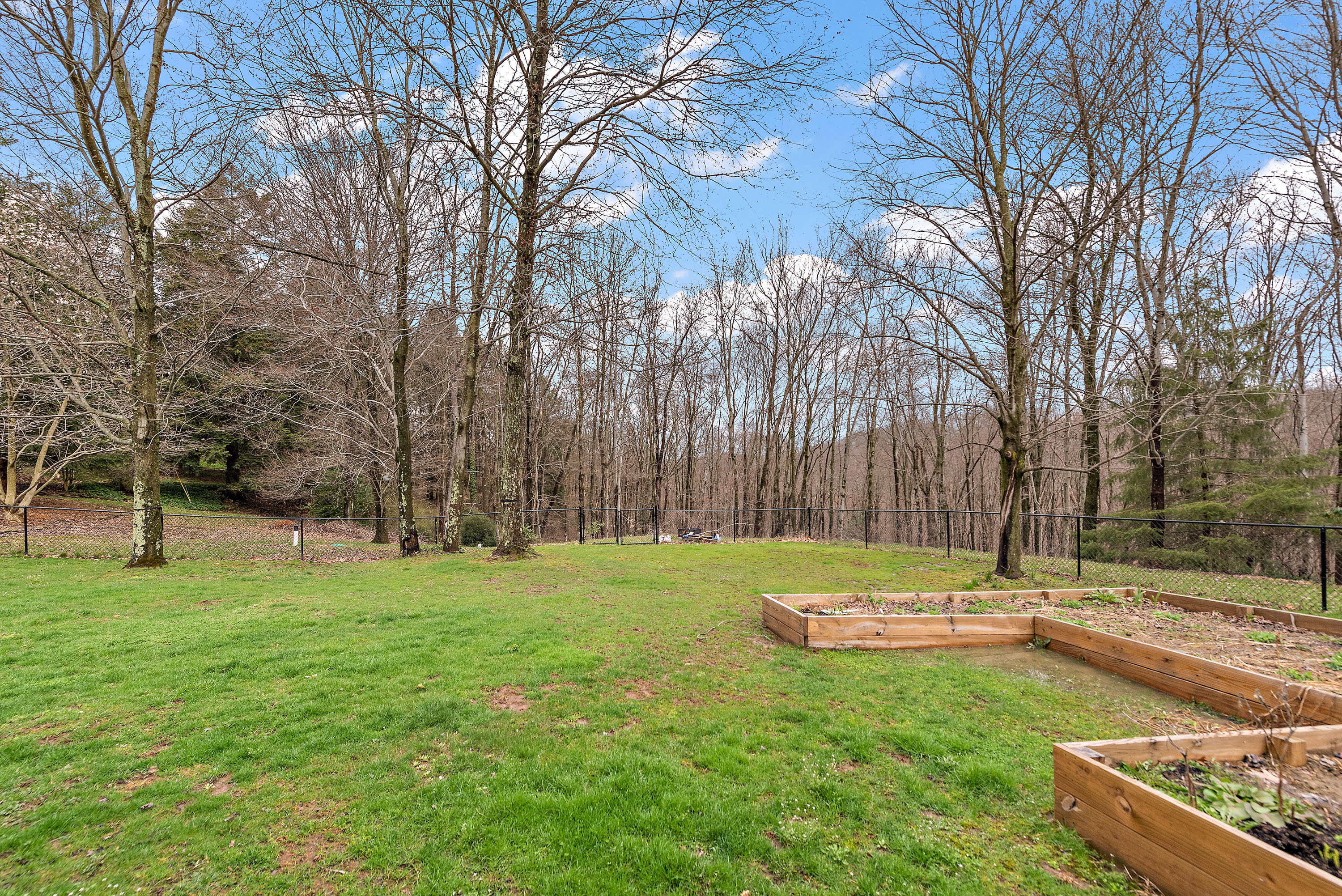 2547 Wexford Bayne Road