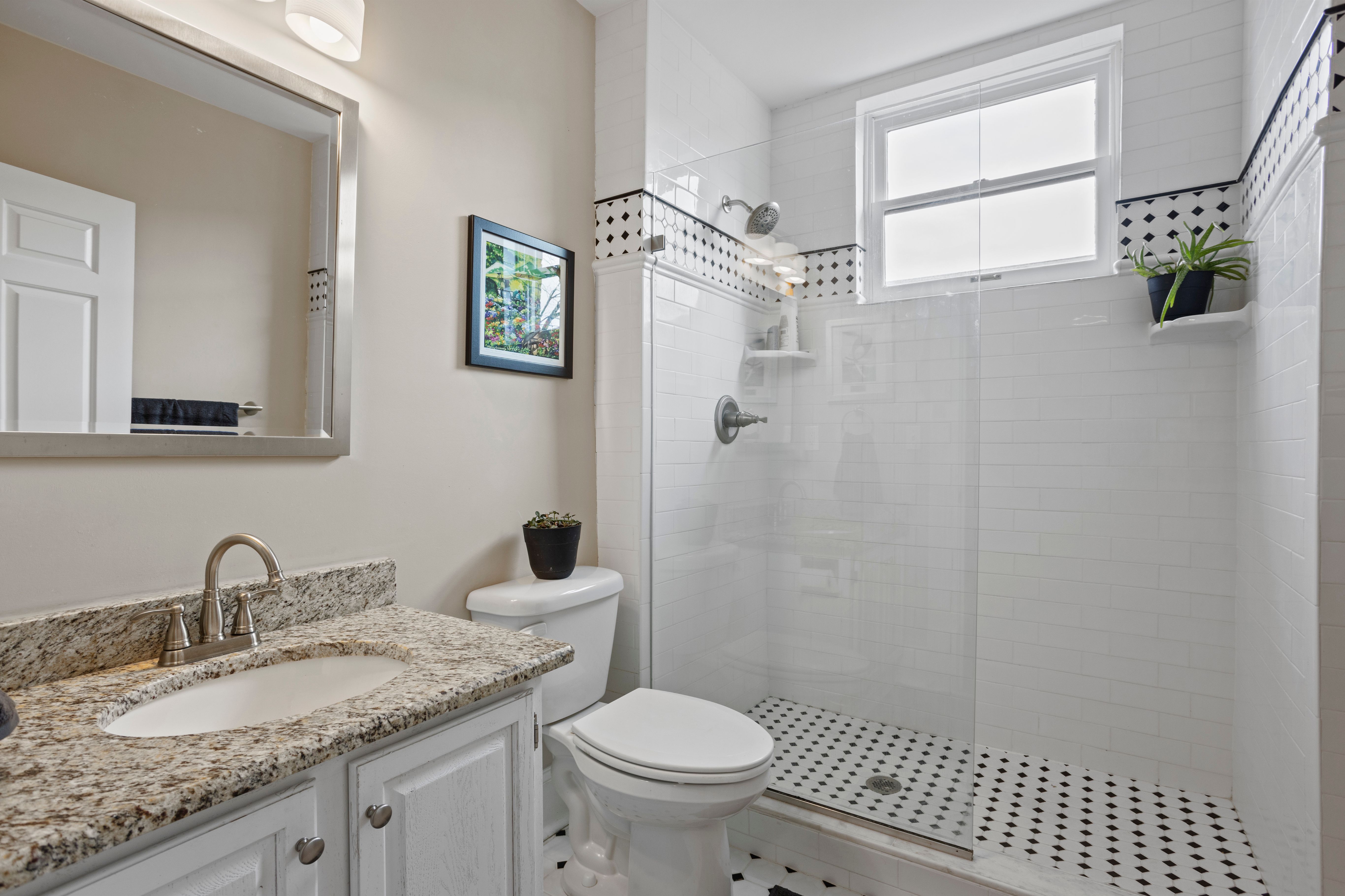 400 East Washington Street Unit 3