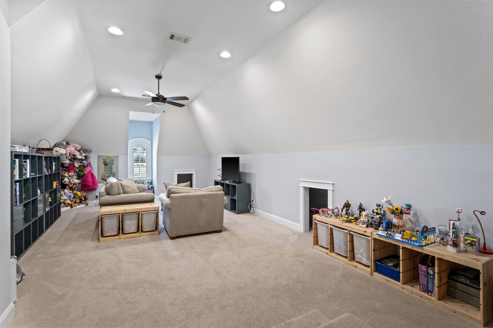 221 Abenaki Way 