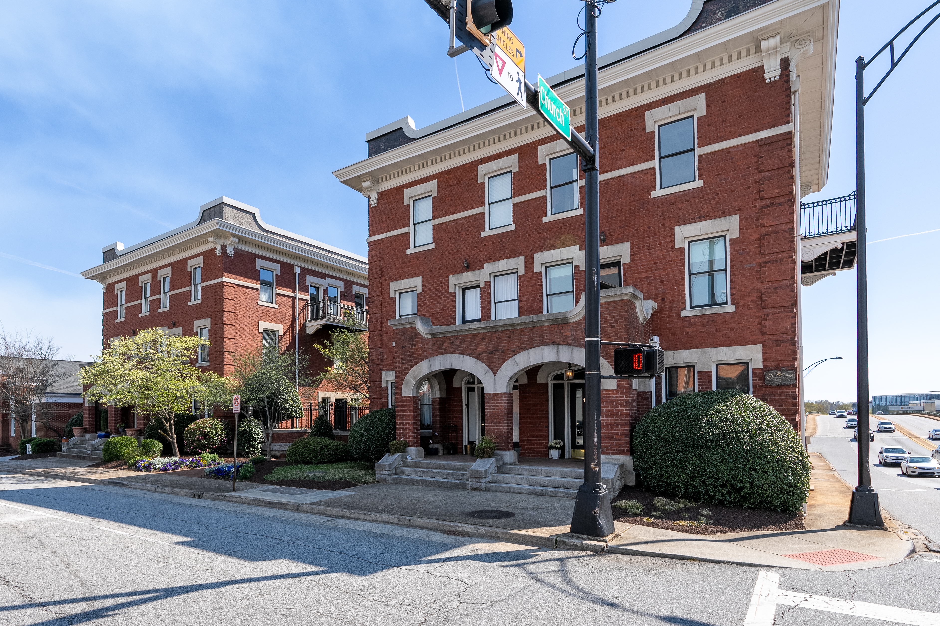 400 East Washington Street Unit 28