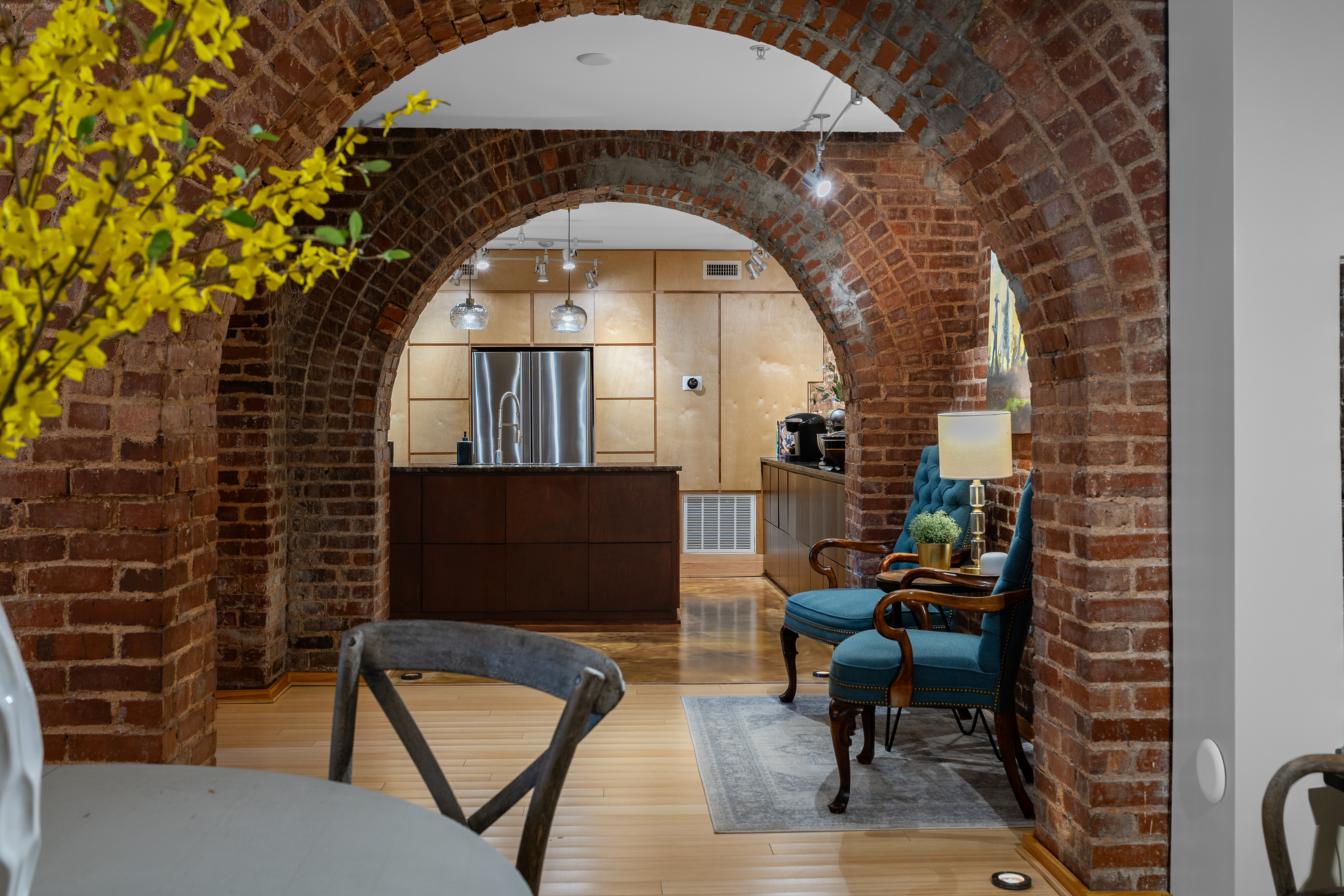 400 East Washington Street Unit 28