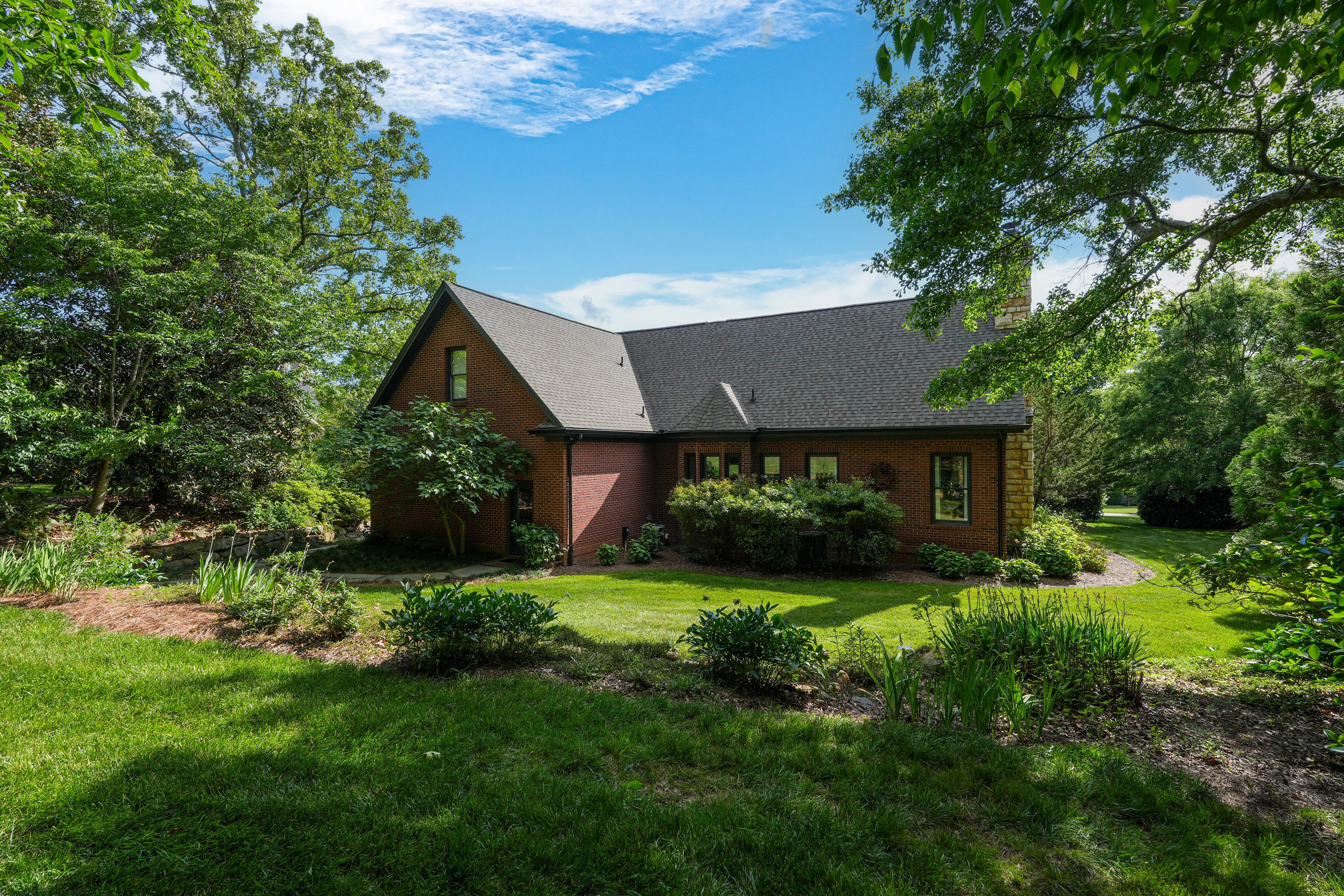 147 Reserve Drive 