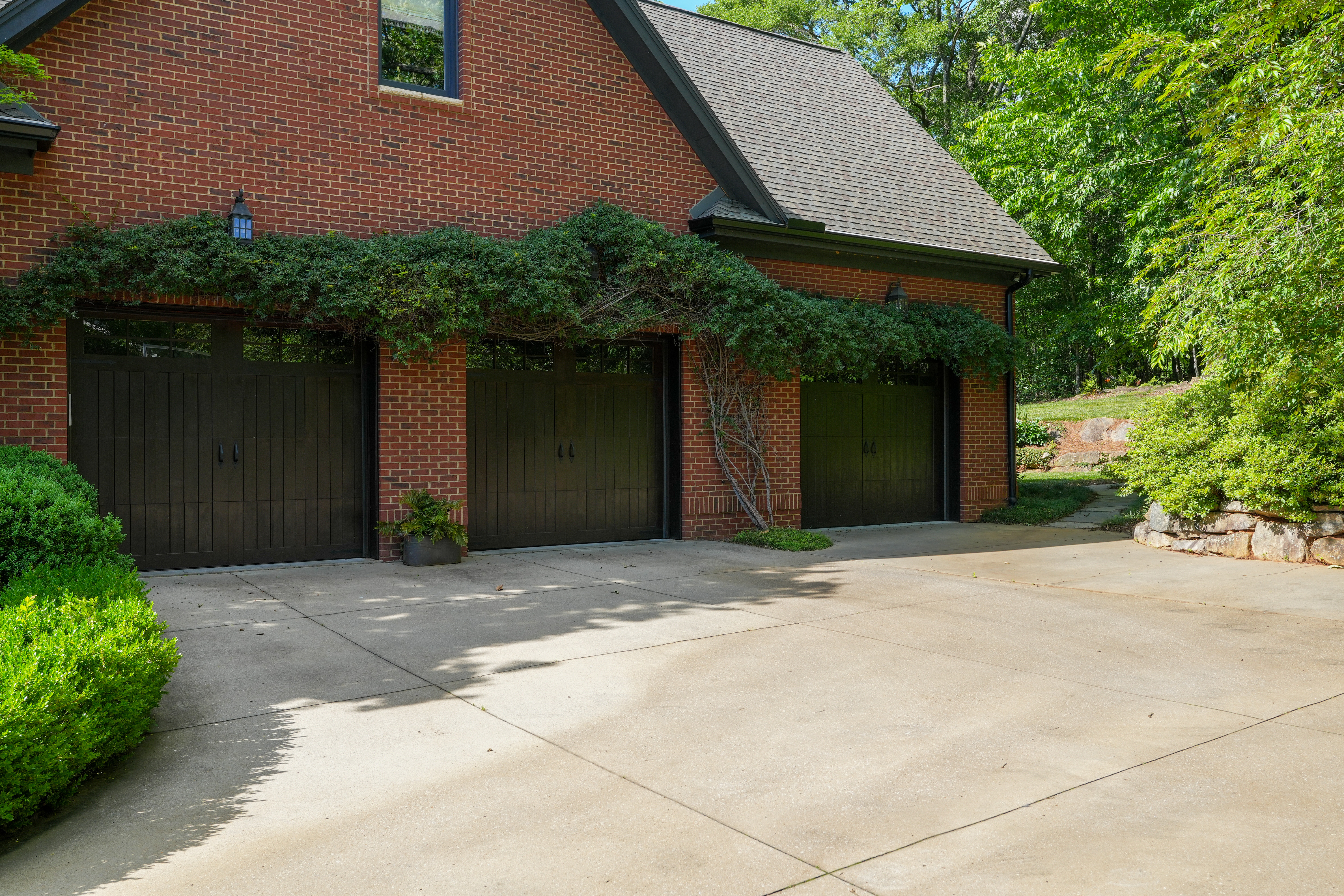 147 Reserve Drive 
