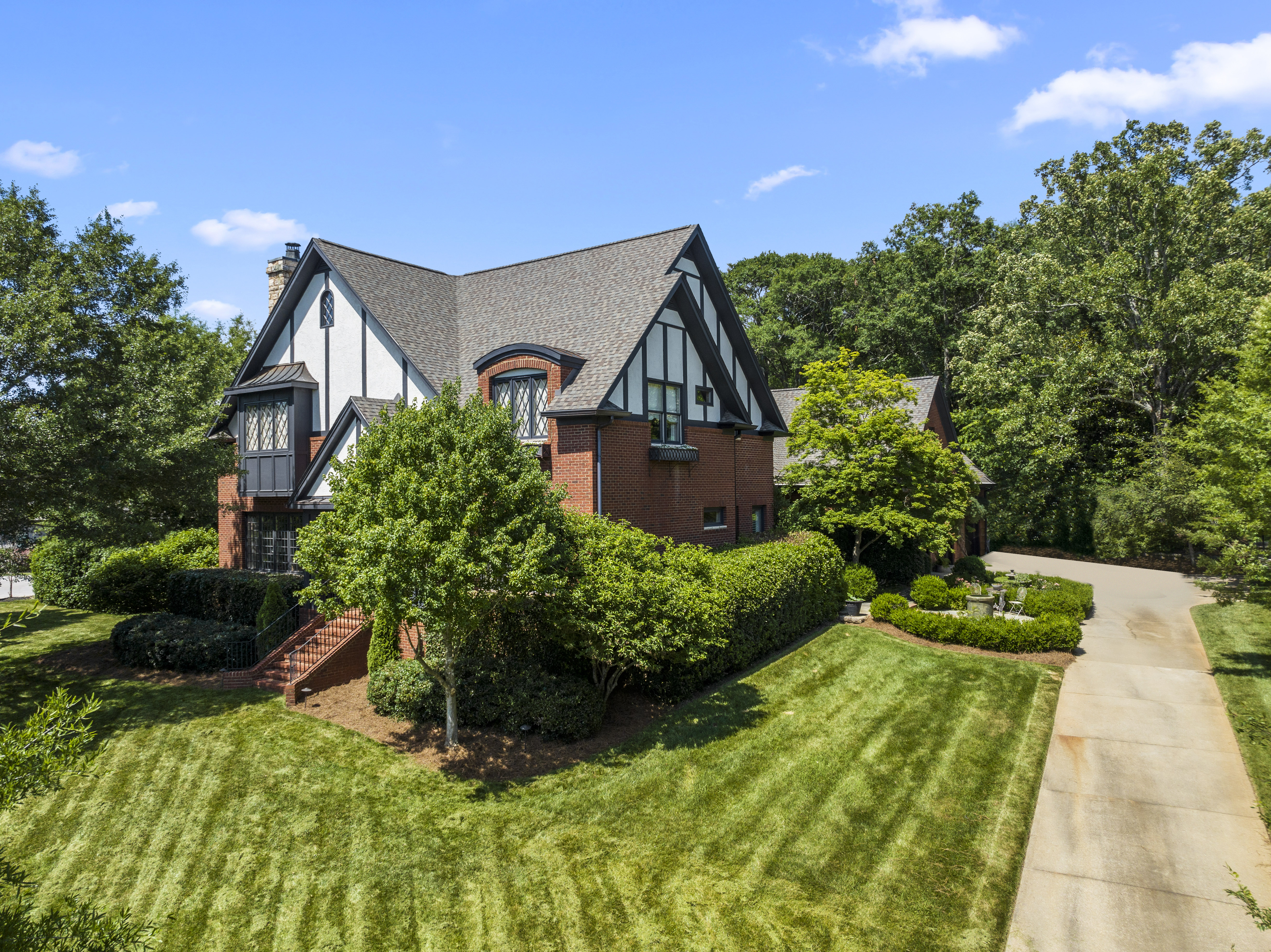 147 Reserve Drive 