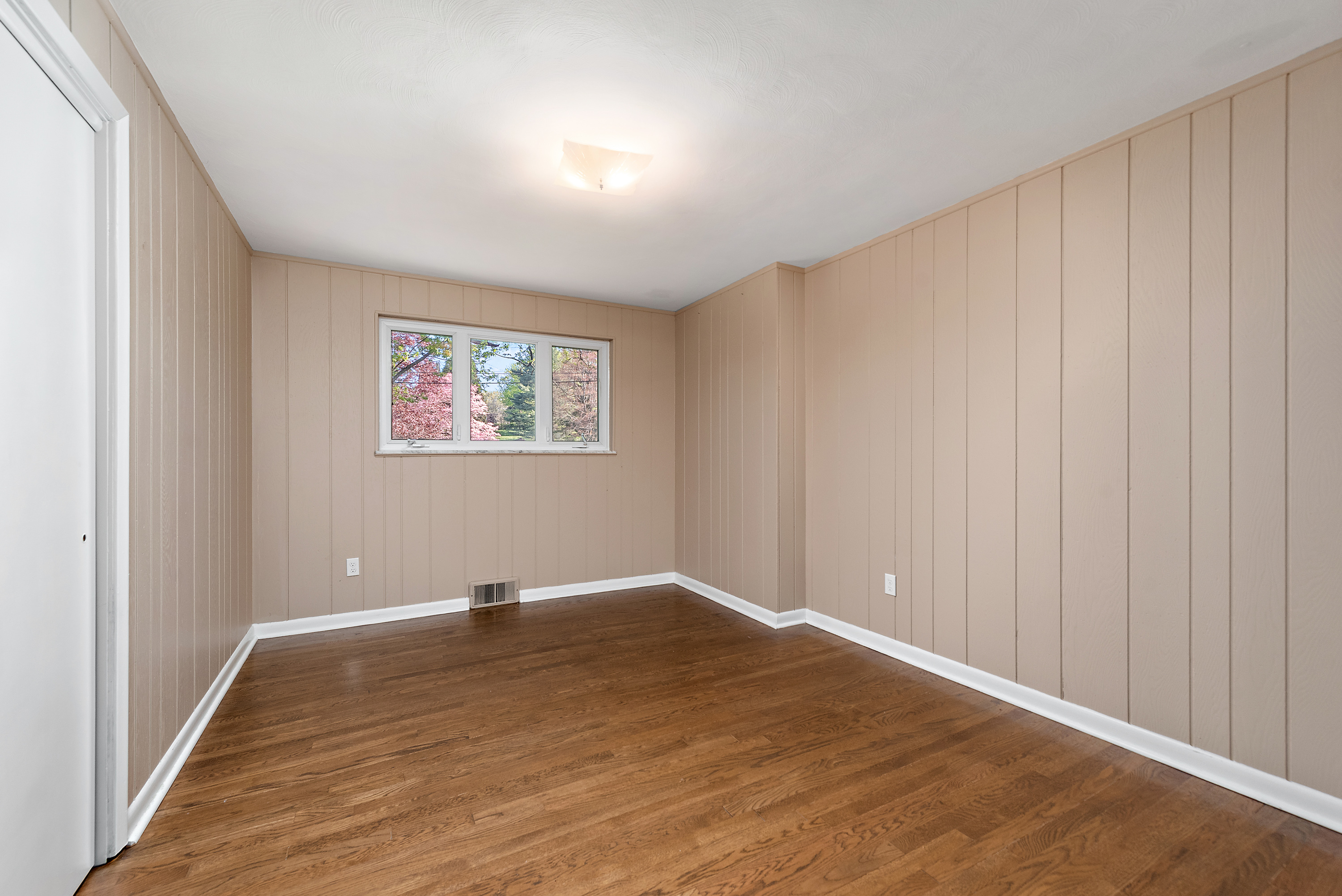1549 Dalton Drive