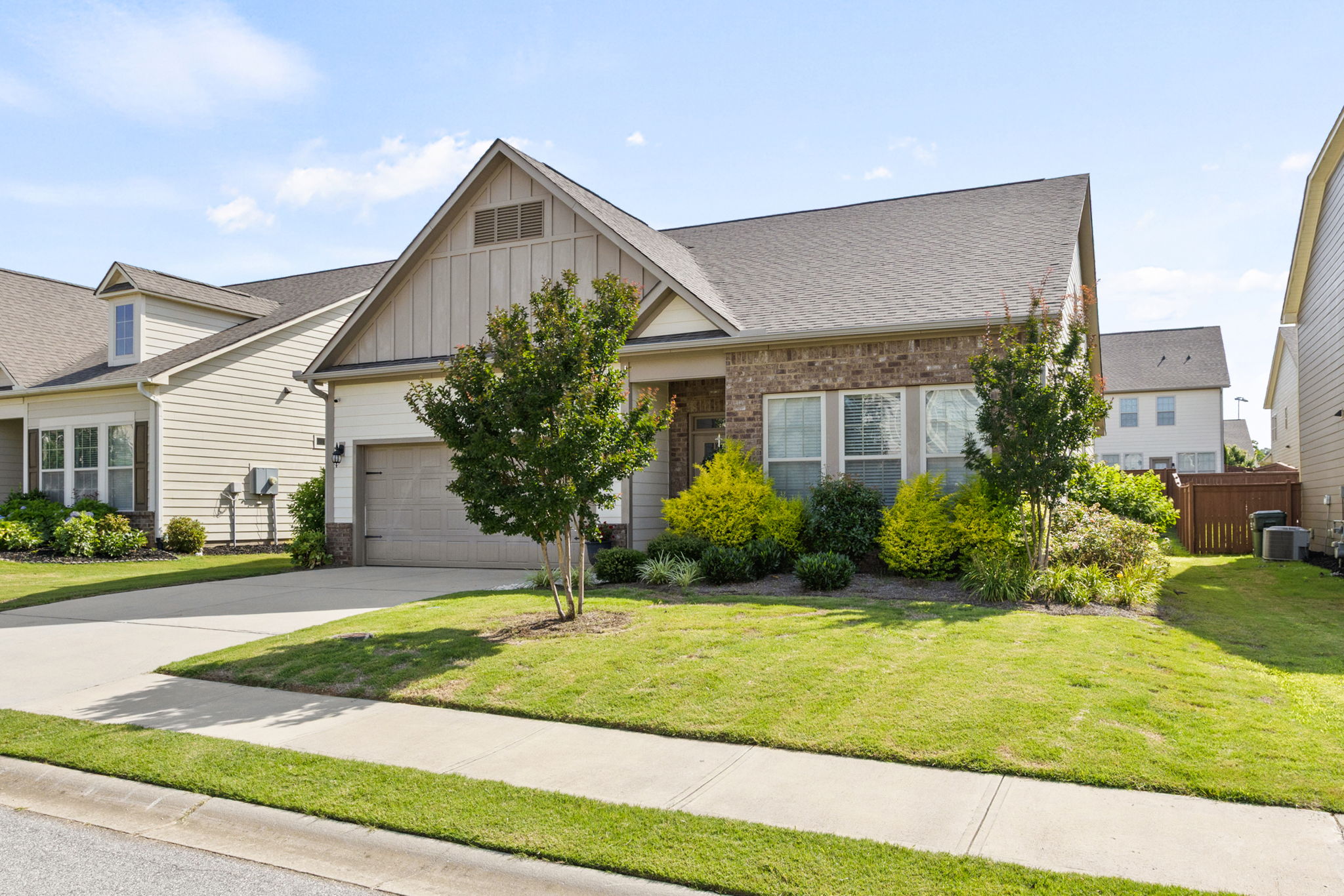 120 Noble Wing Ln 