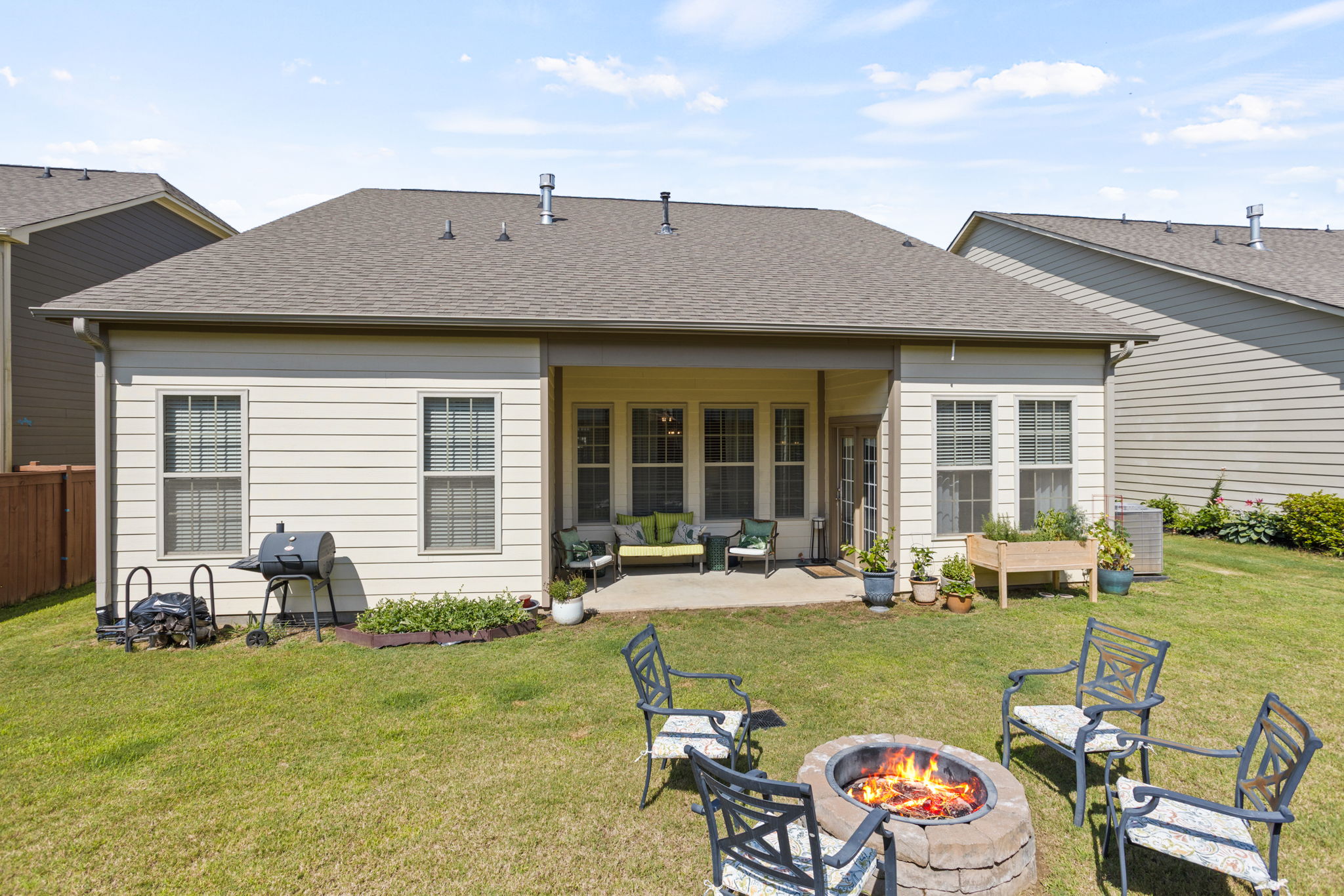 120 Noble Wing Ln 