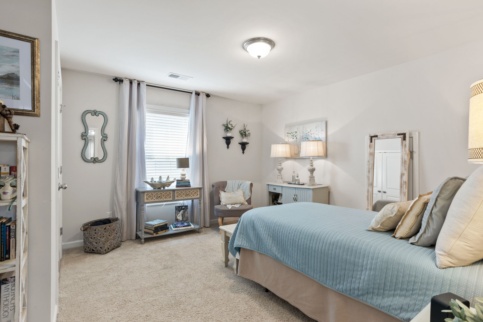 120 Noble Wing Ln 