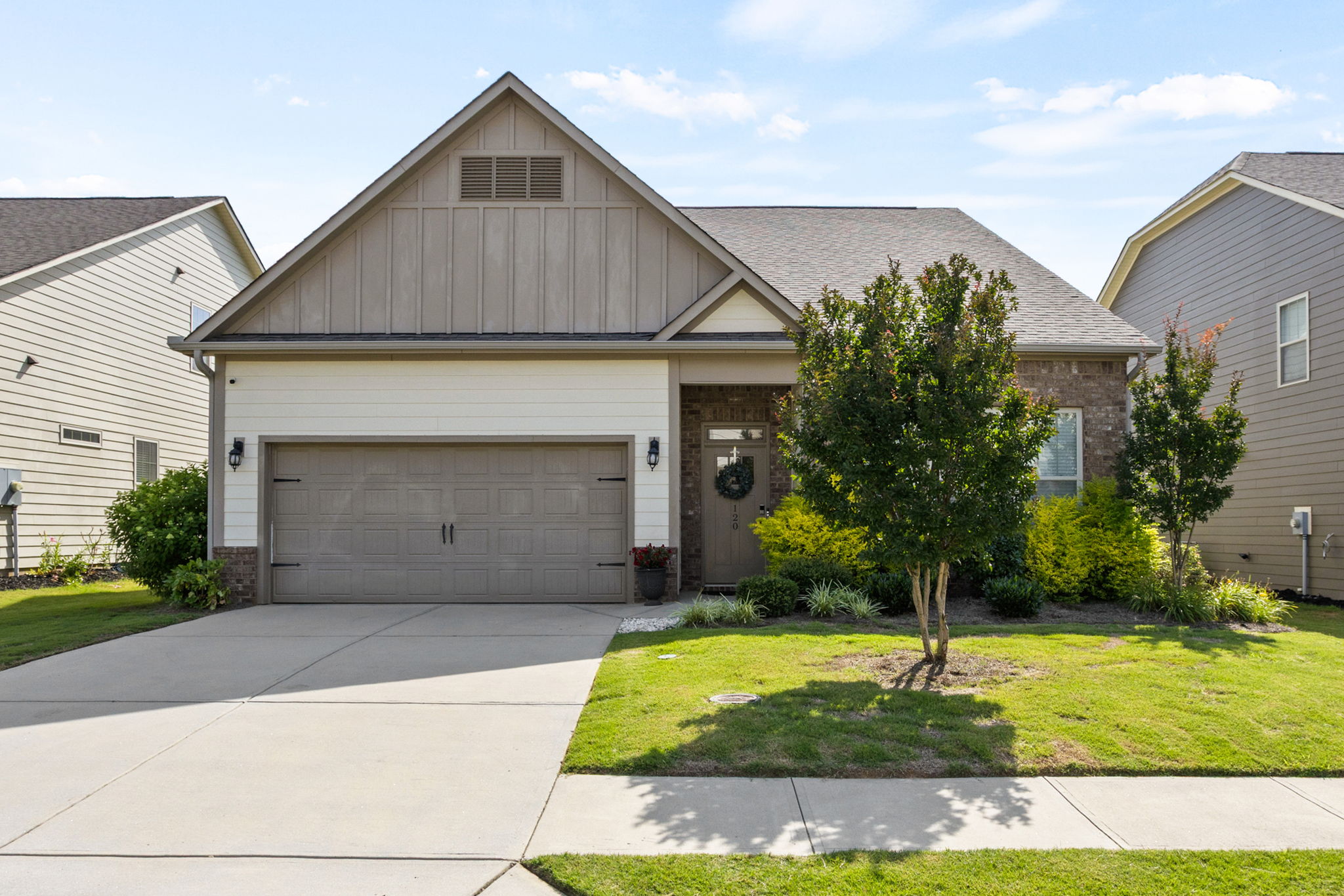 120 Noble Wing Ln 
