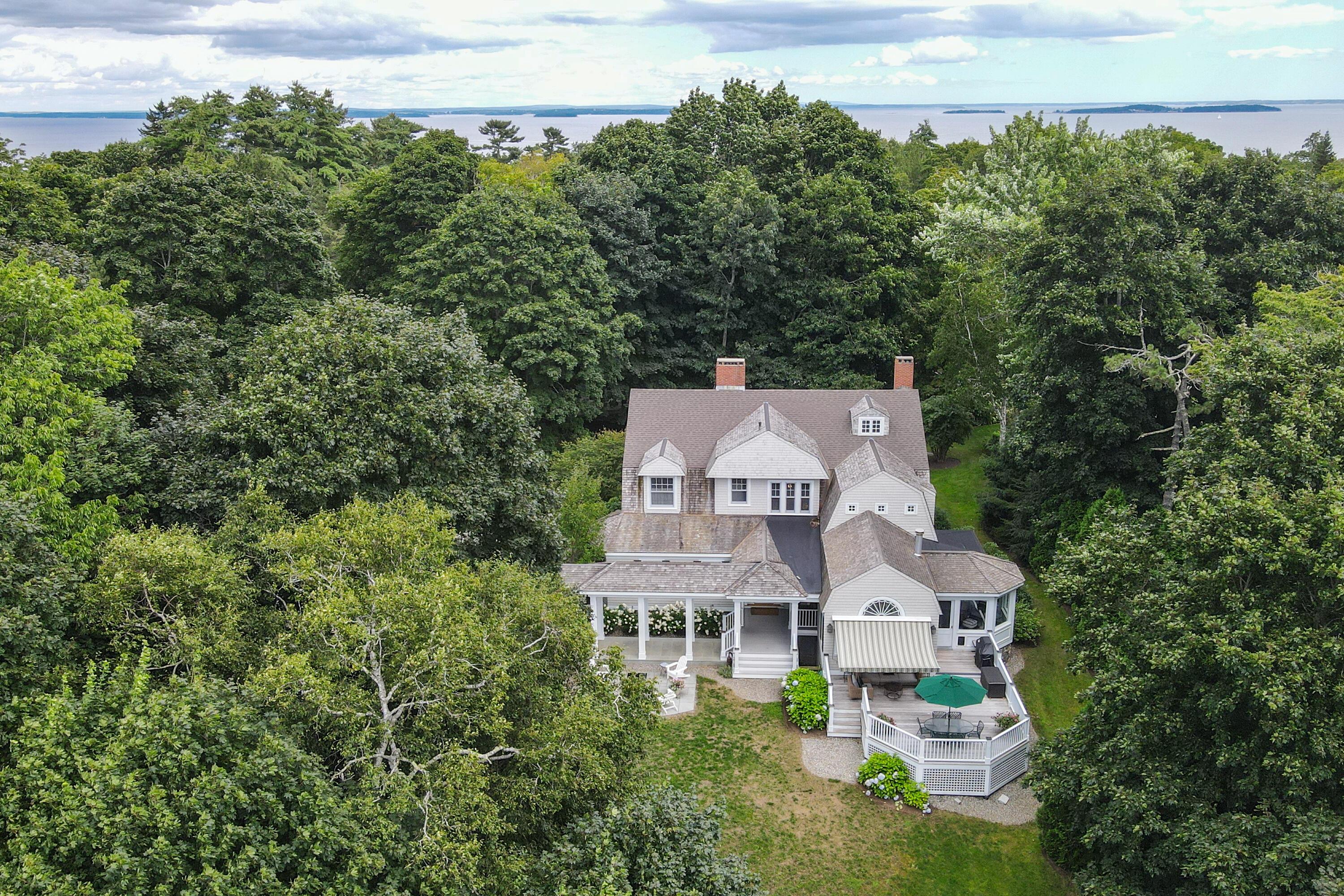 139 Chestnut Street