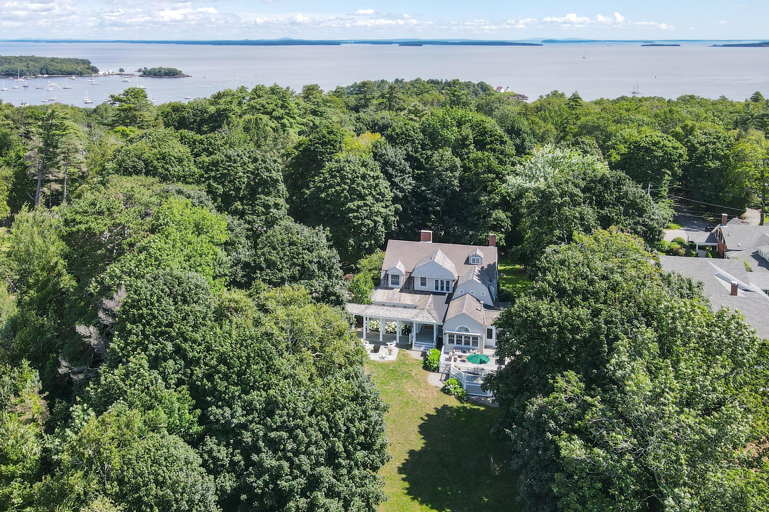 139 Chestnut Street