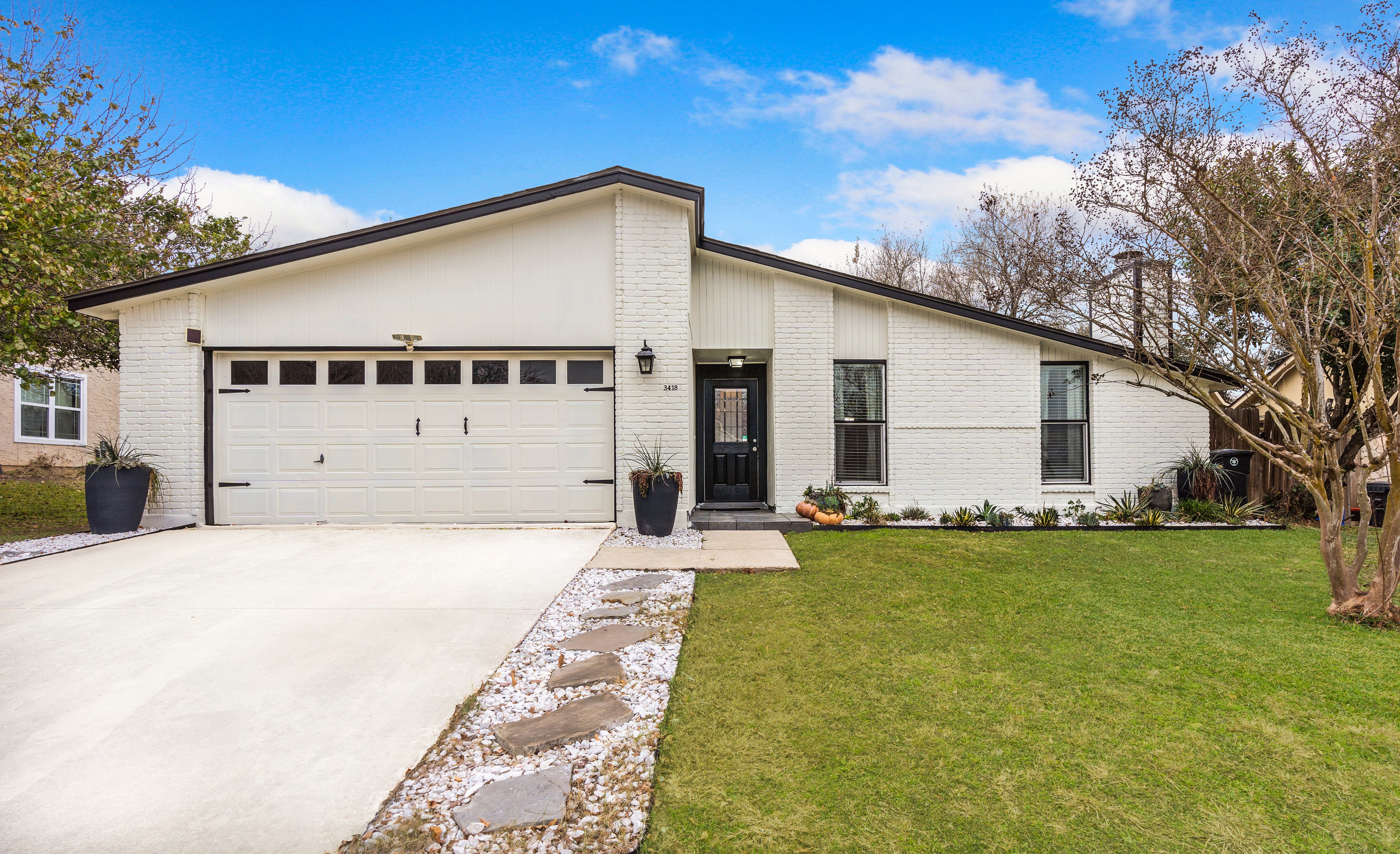 3418 Charleston Lane