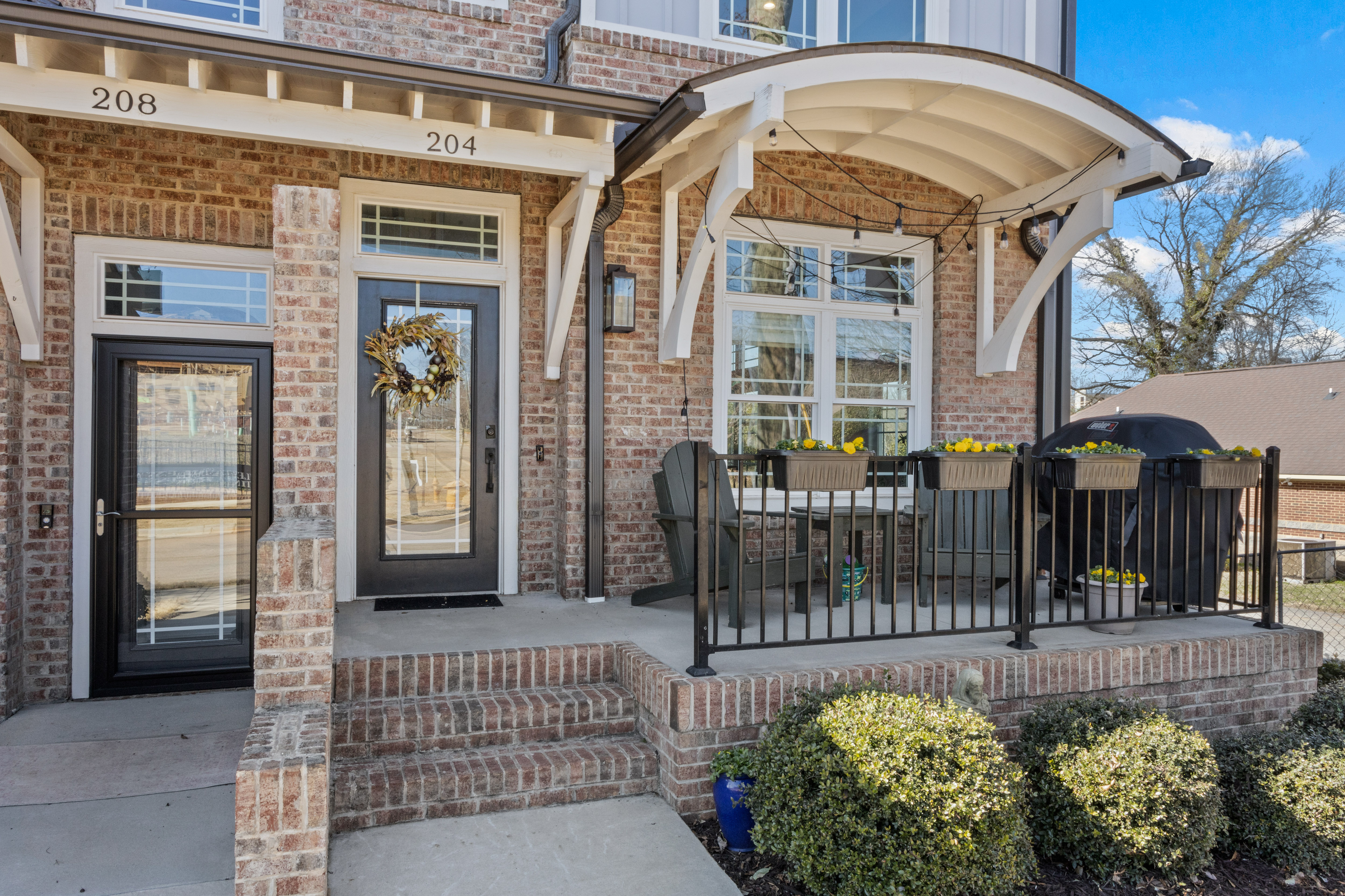 204 Mayfield Street 