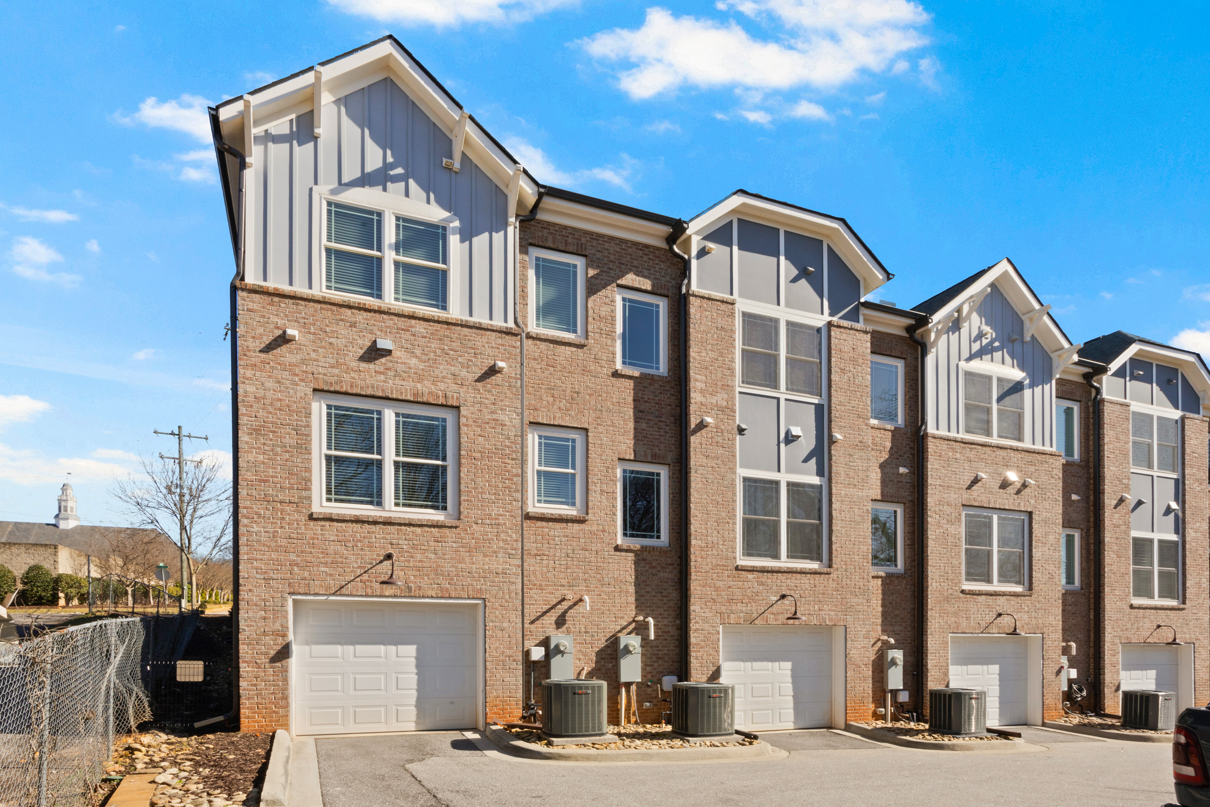 204 Mayfield Street 