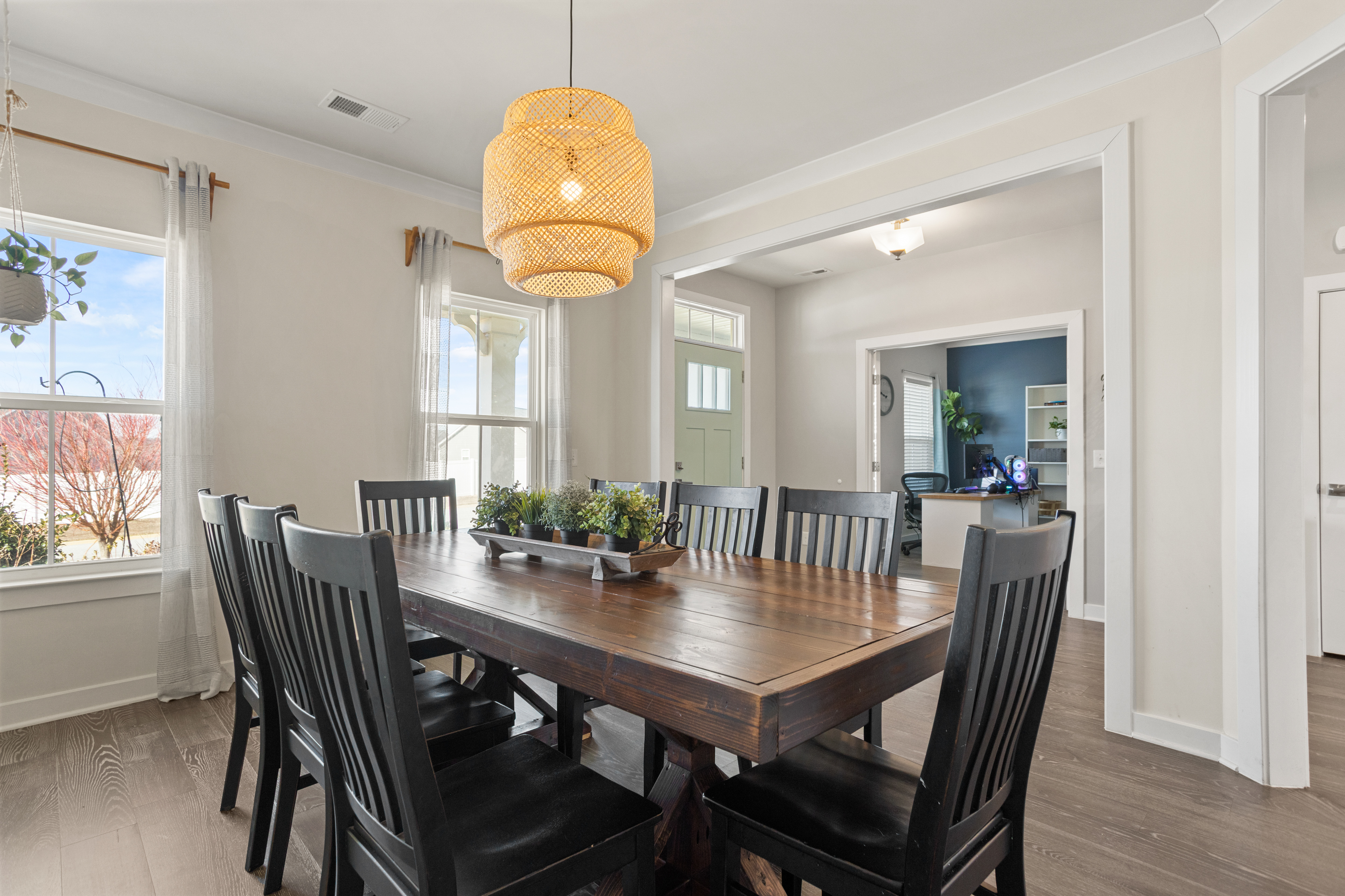 8 Blackfoot Road 