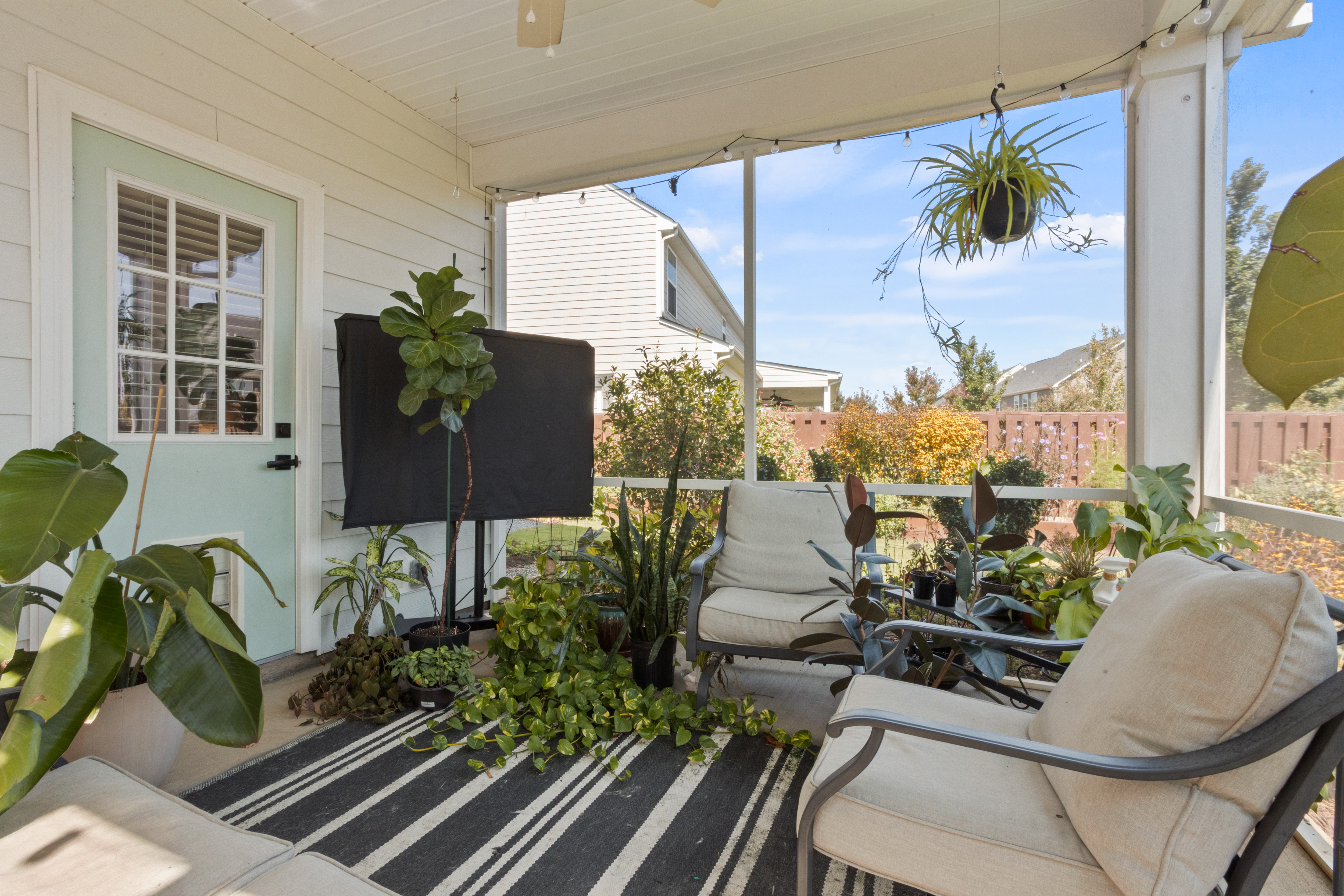 8 Blackfoot Road 