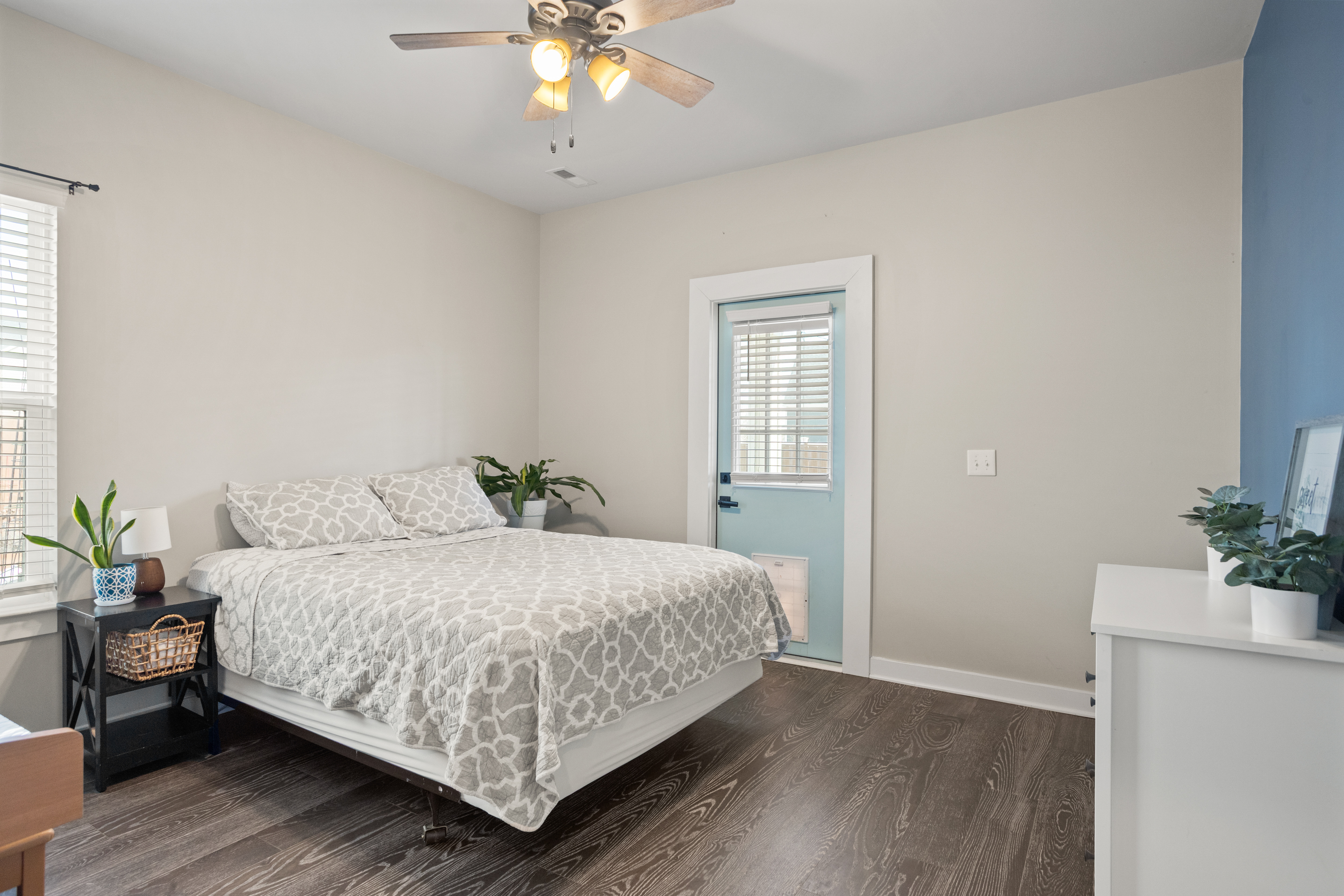 8 Blackfoot Road 