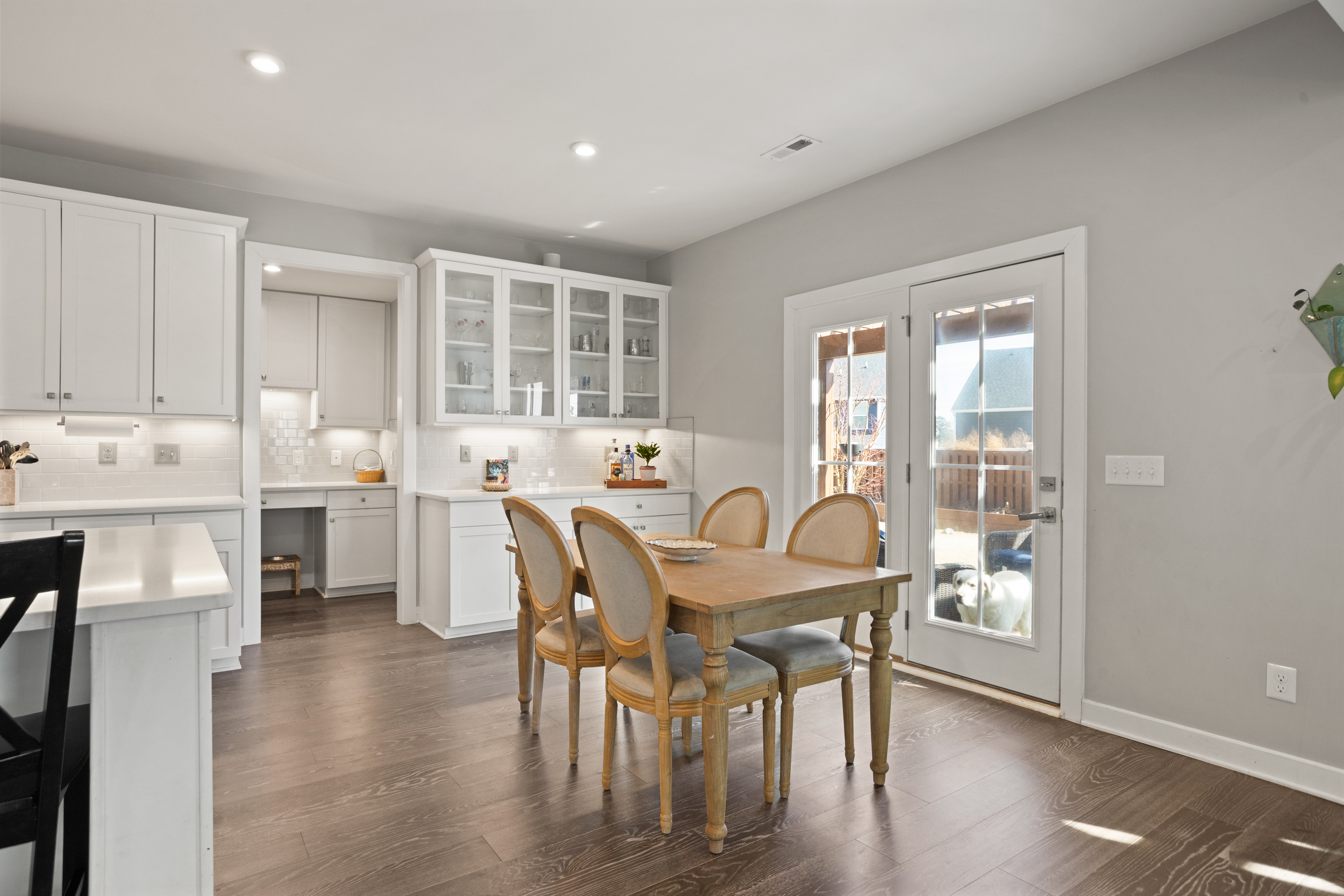 8 Blackfoot Road 