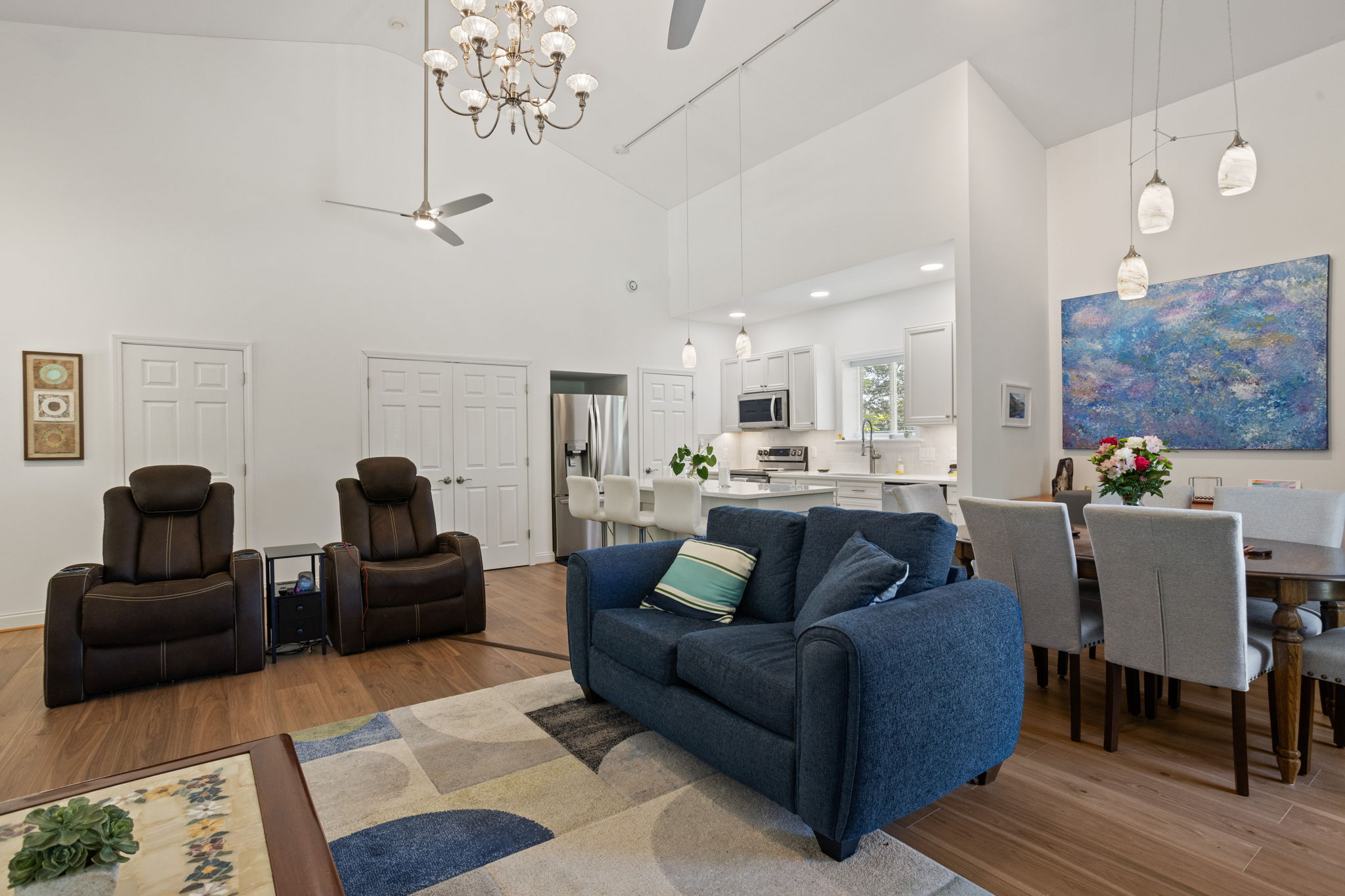 122 Bradley Boulevard 