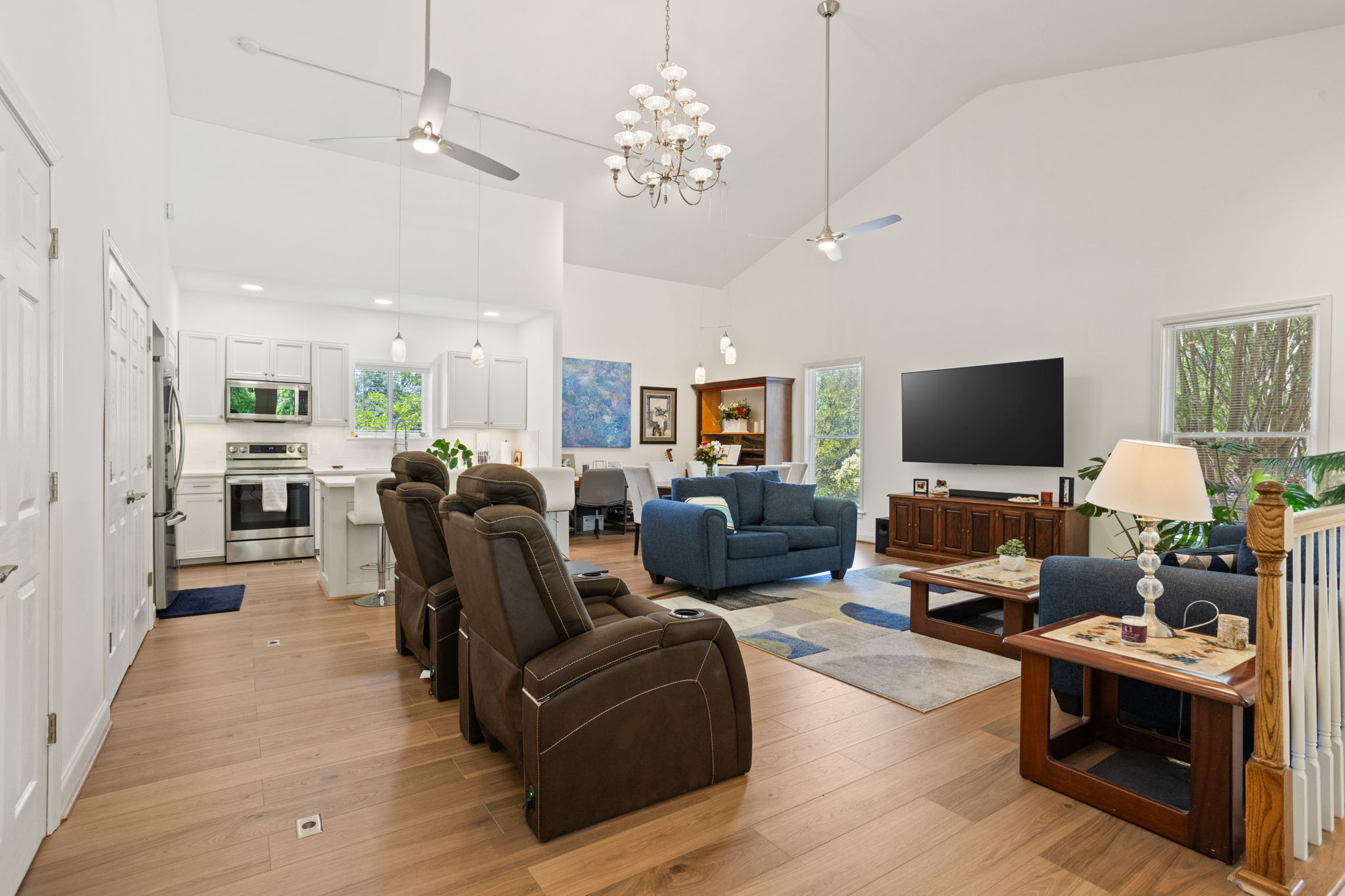 122 Bradley Boulevard 