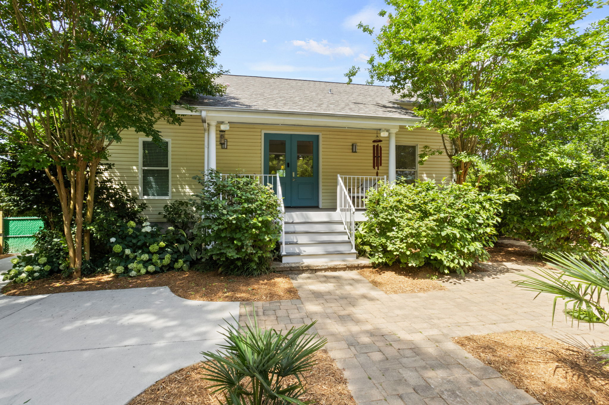 122 Bradley Boulevard 