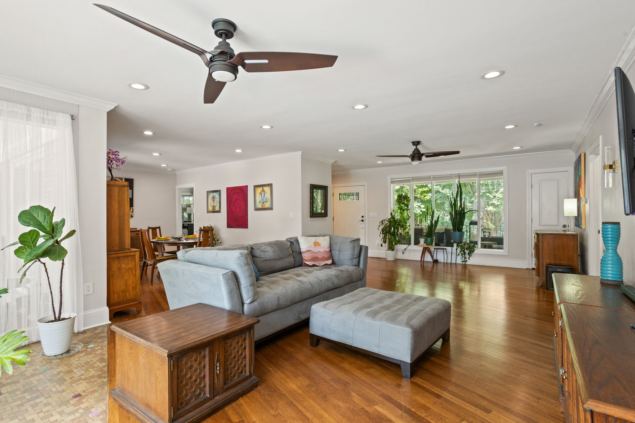 122 Bradley Boulevard 
