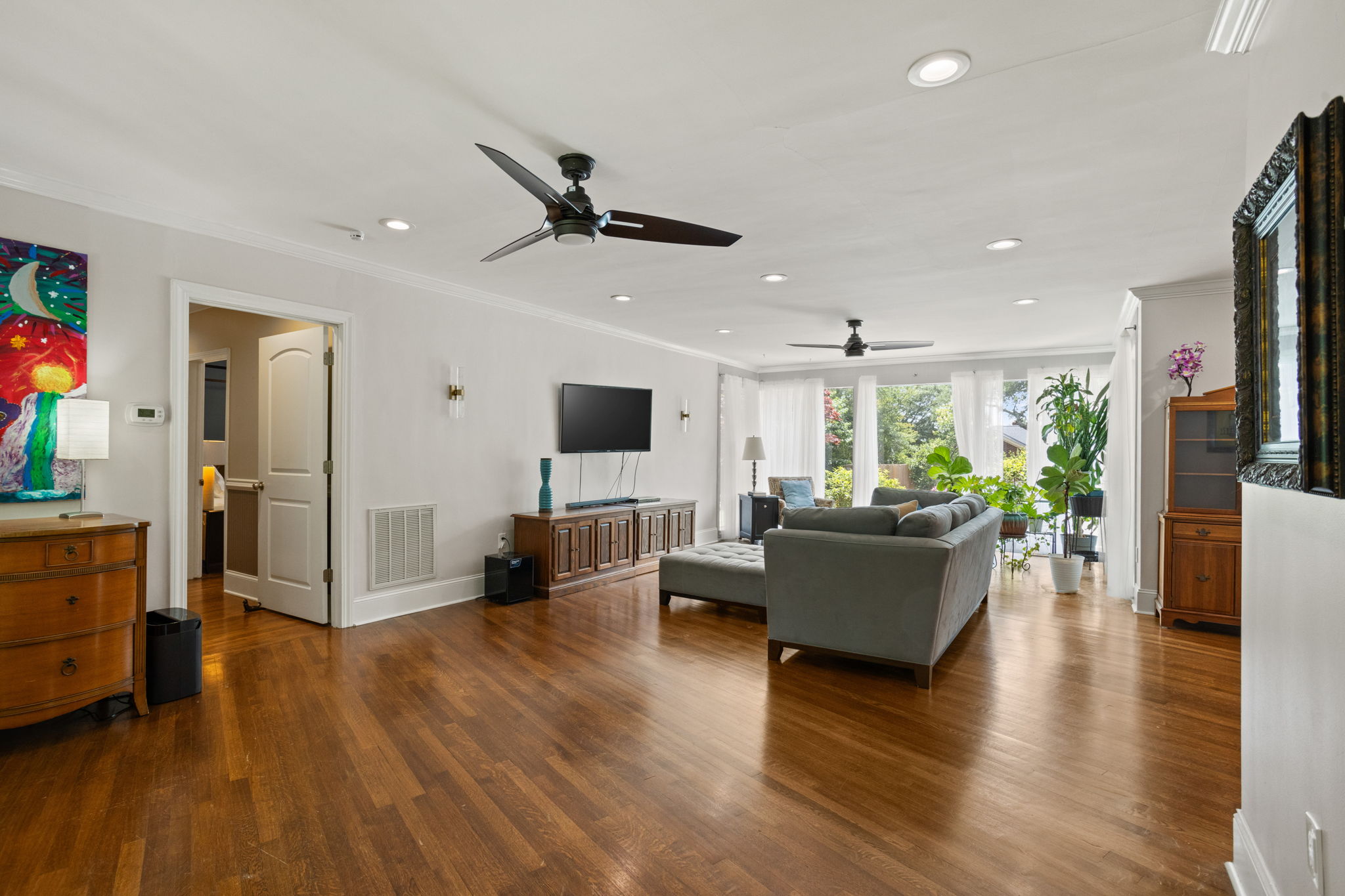 122 Bradley Boulevard 