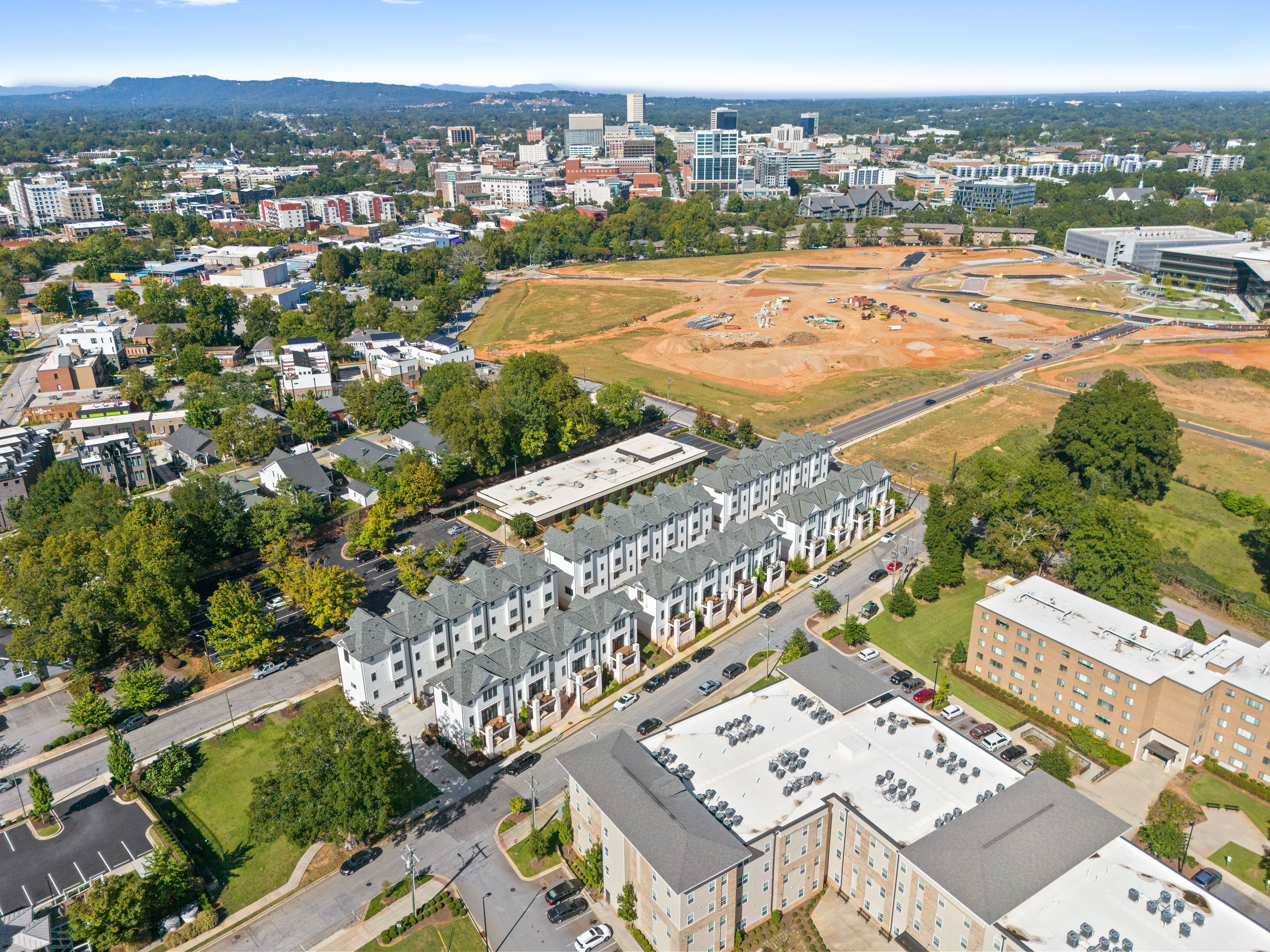 28 Claussen Avenue 
