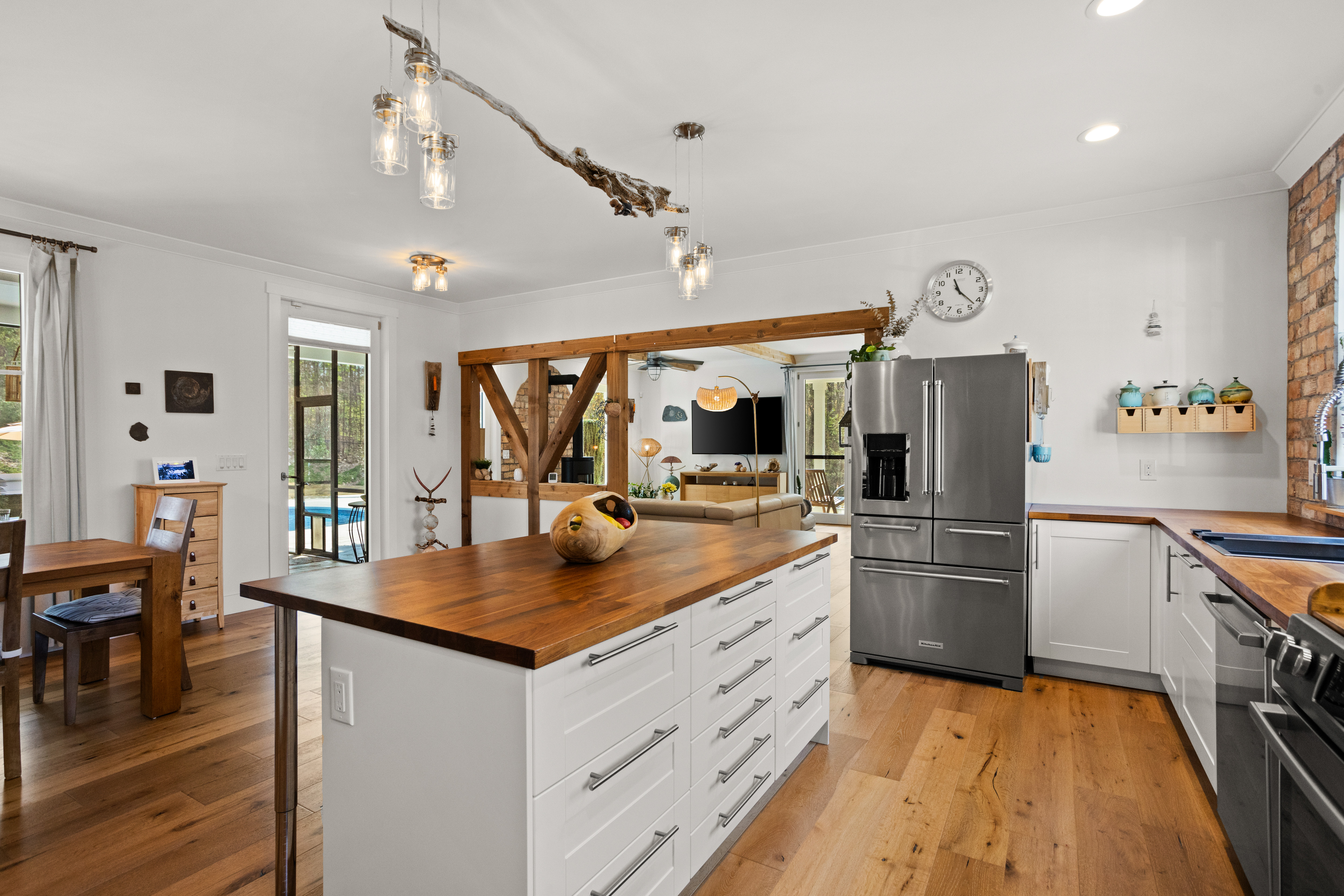 185 Nicholls Drive 