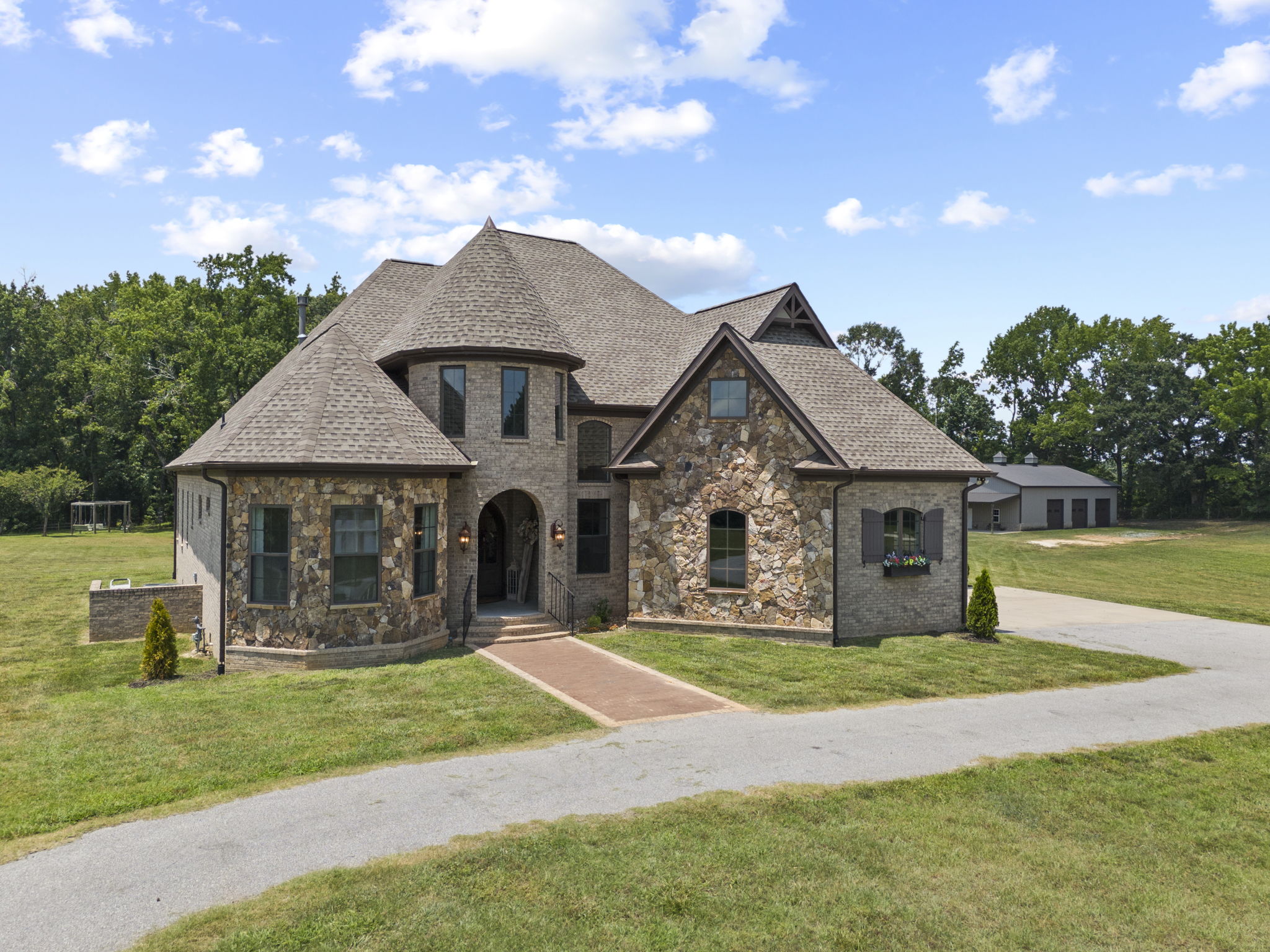 1000 Apple Valley Road 