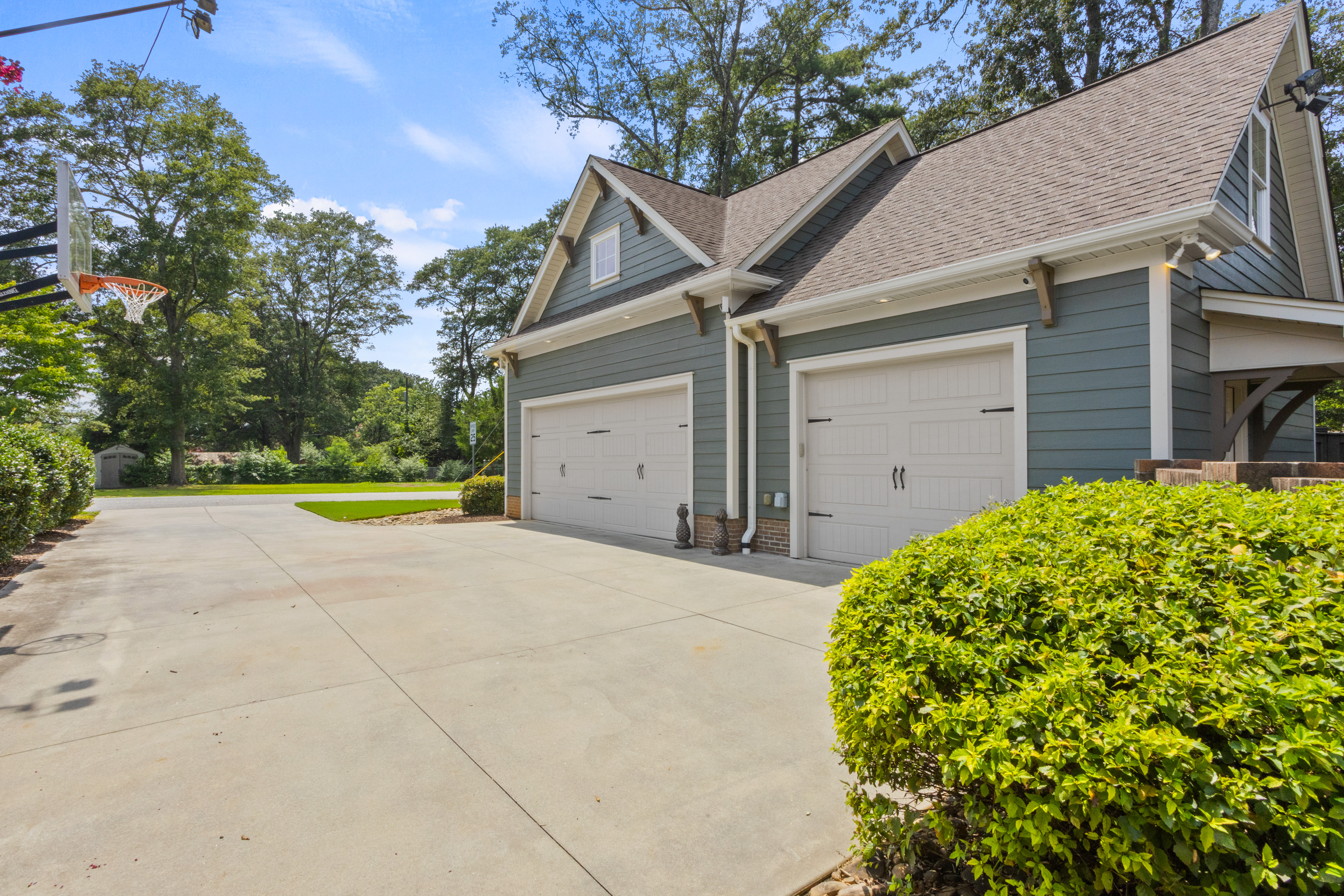 16 Willow Springs Drive 