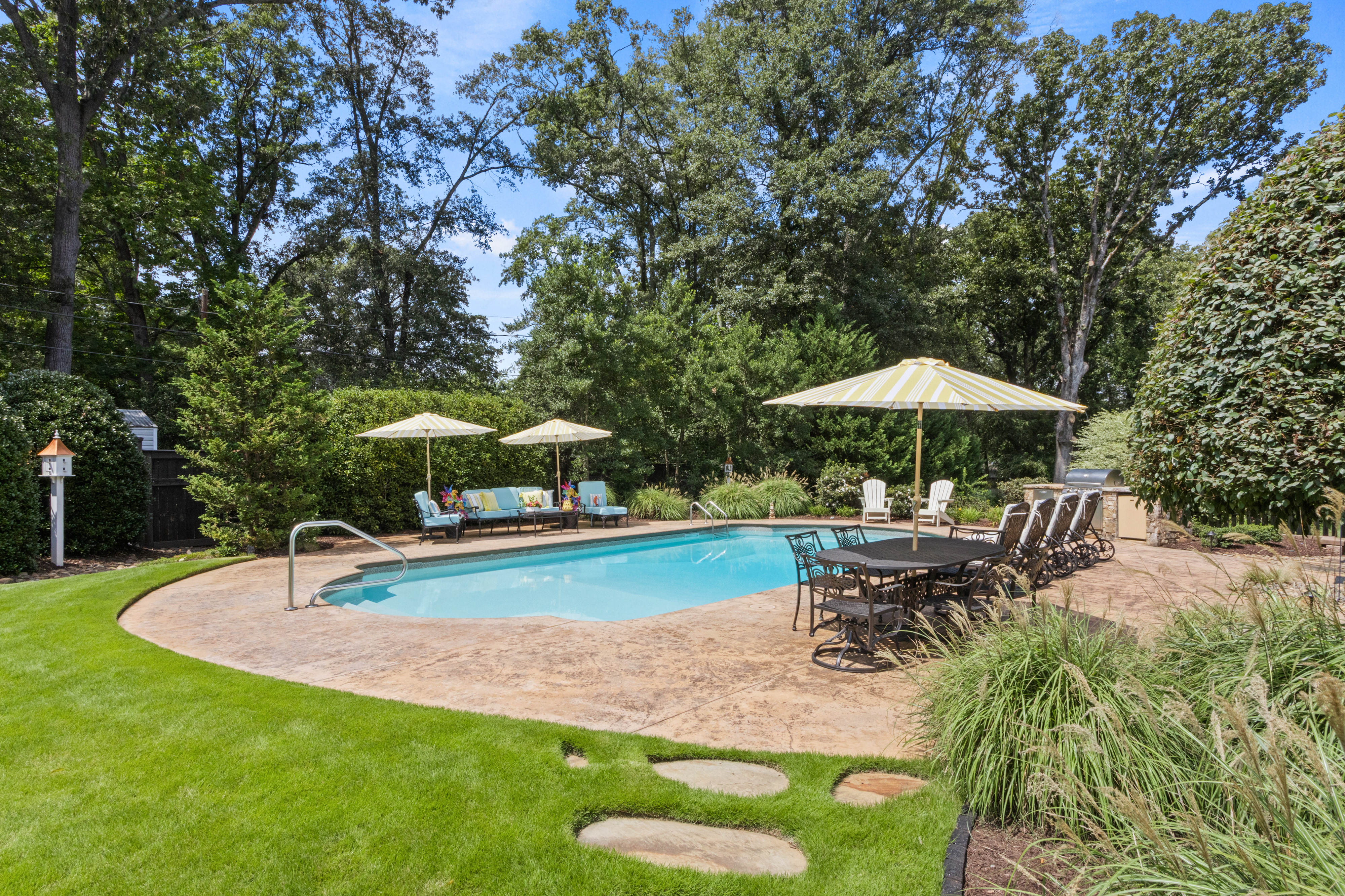 16 Willow Springs Drive 