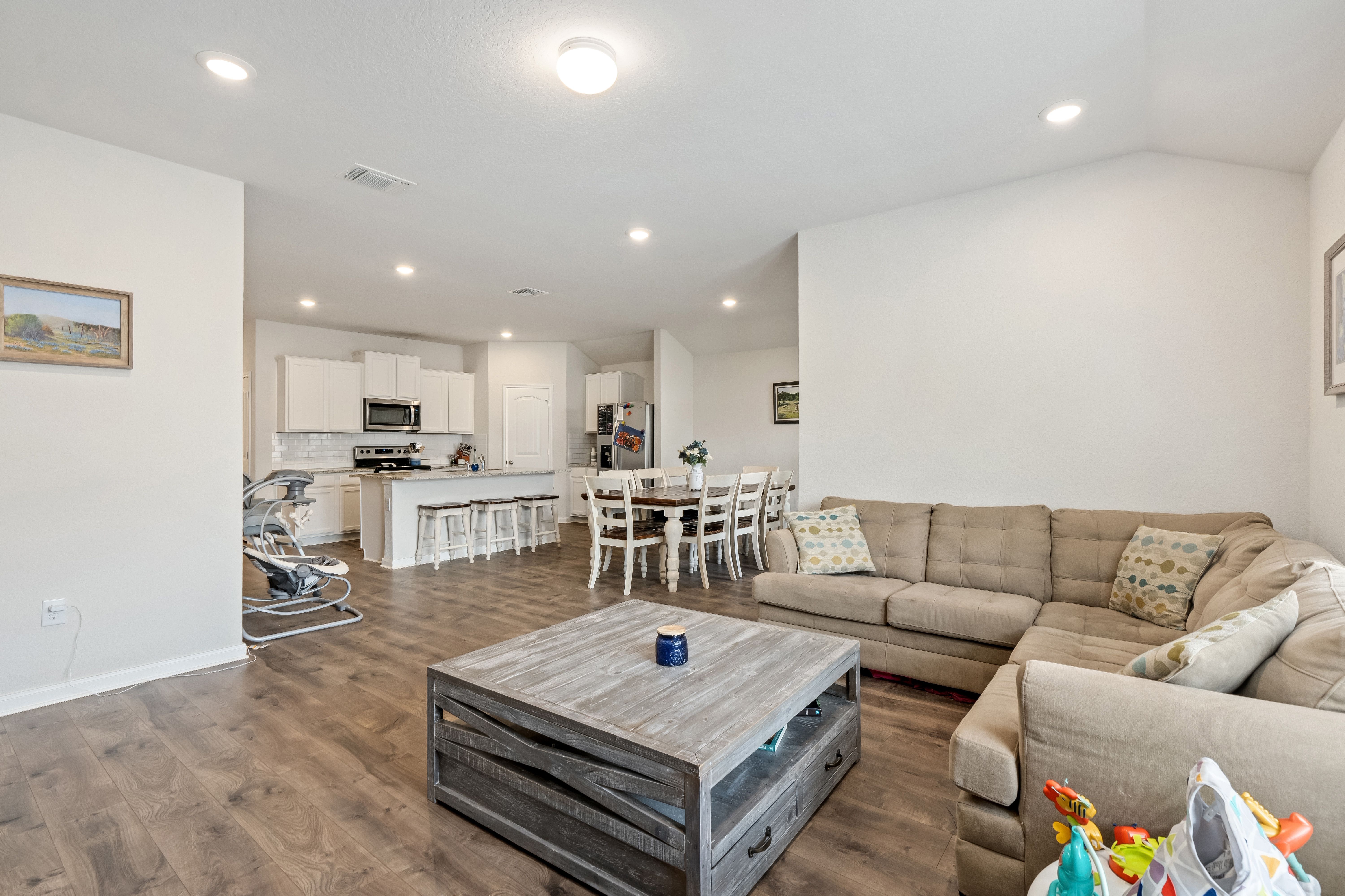 372 Huntsman Way