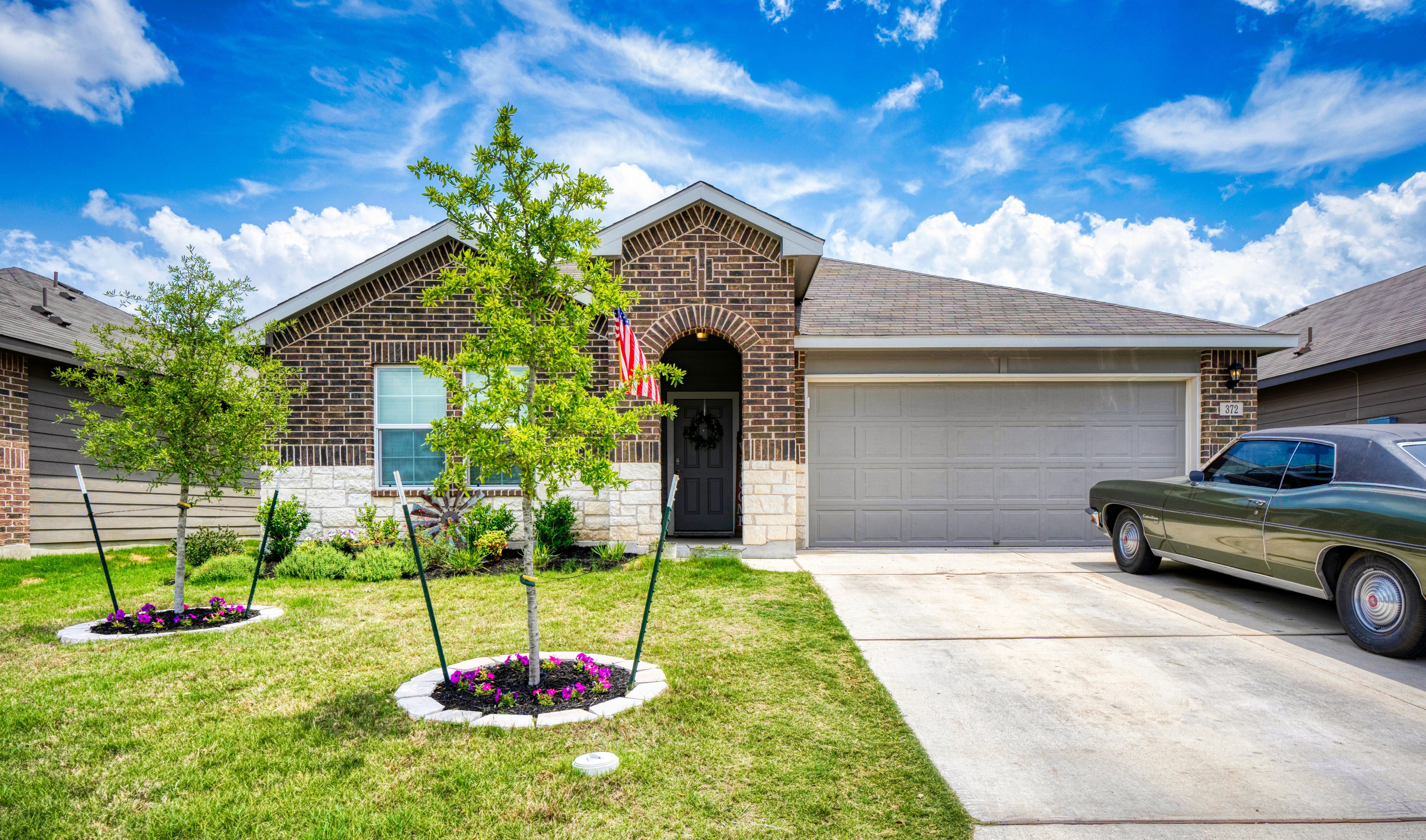 372 Huntsman Way