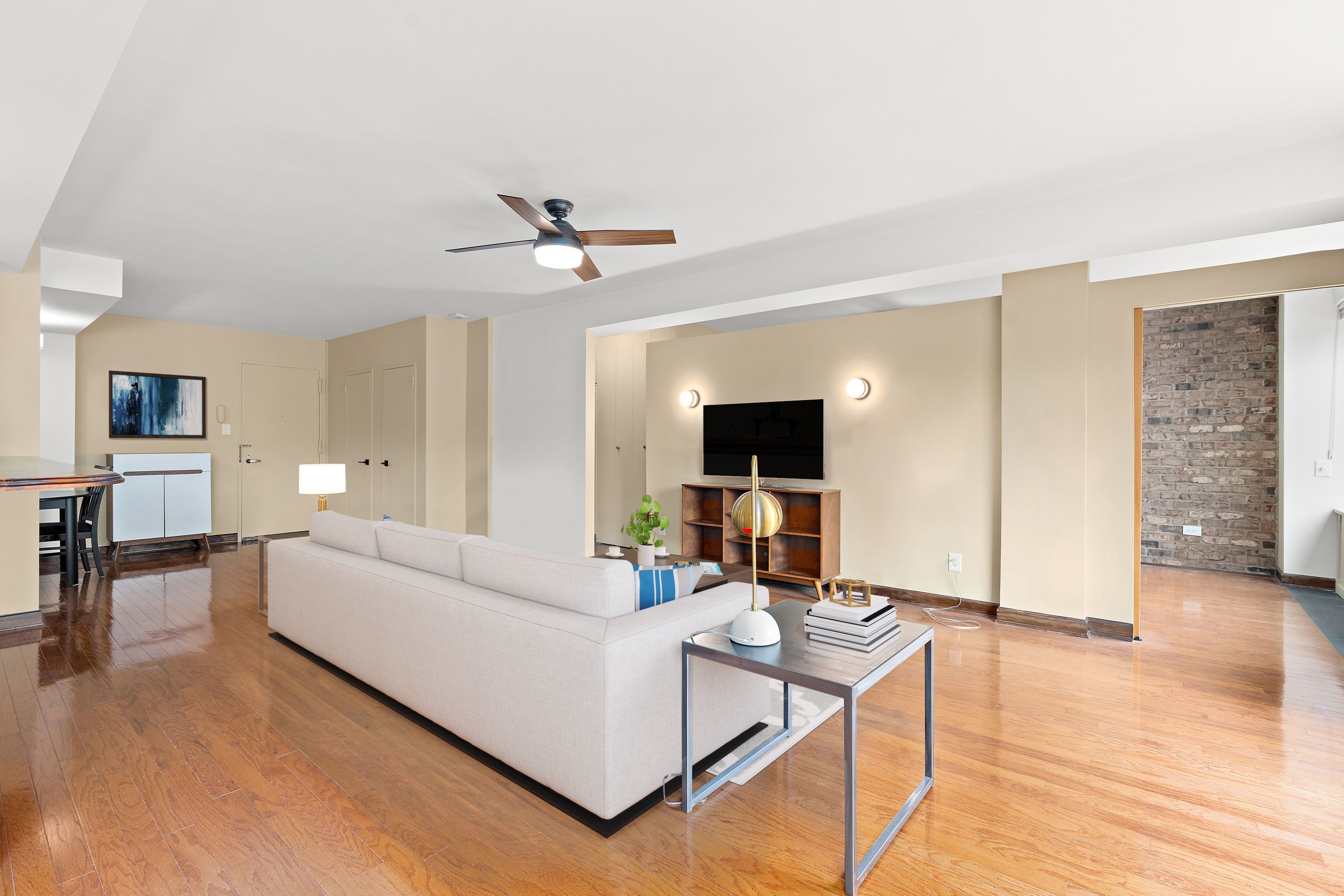 320 Fort Duquesne Blvd 6A