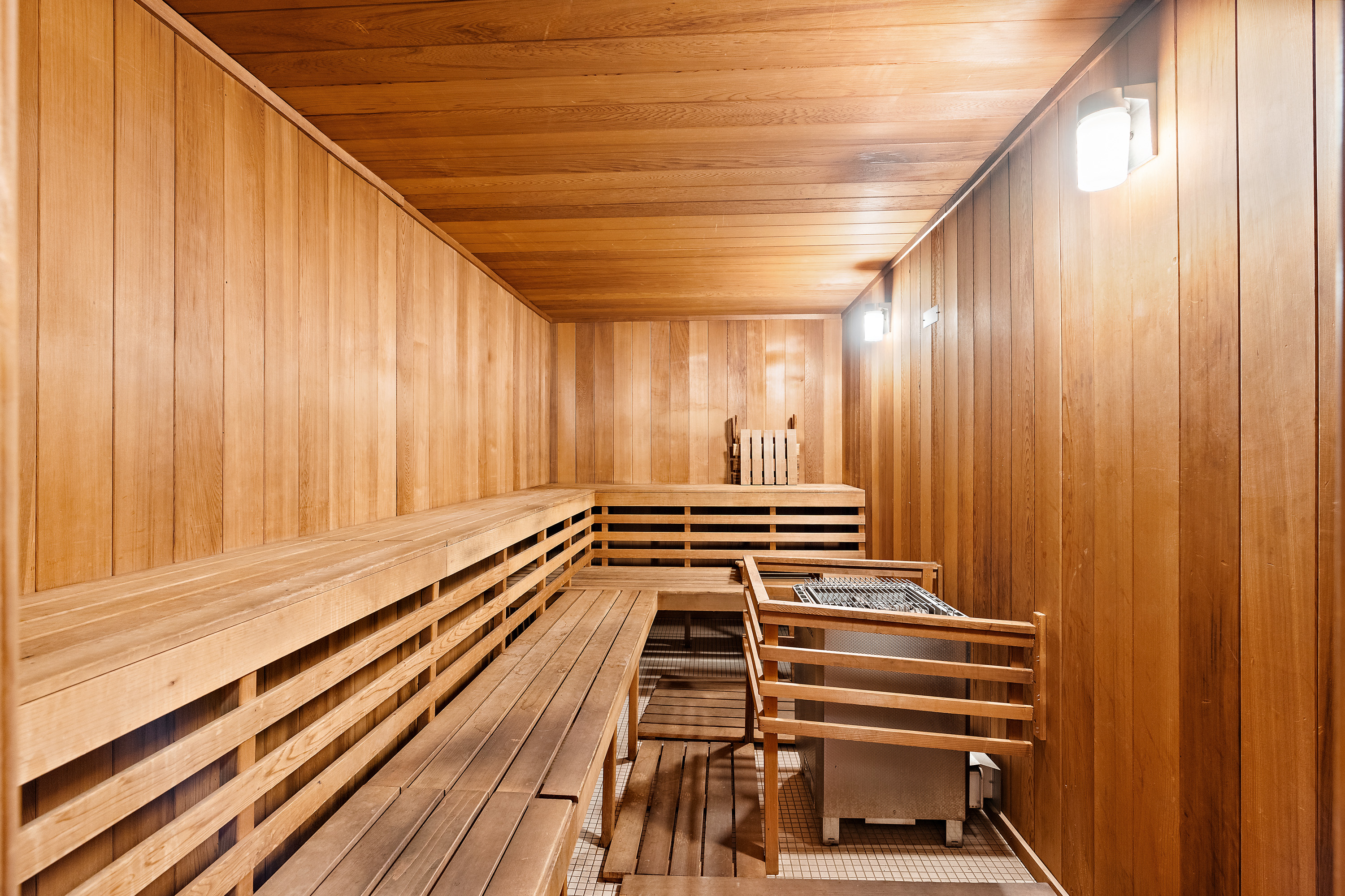 320 Fort Duquesne Blvd 6A